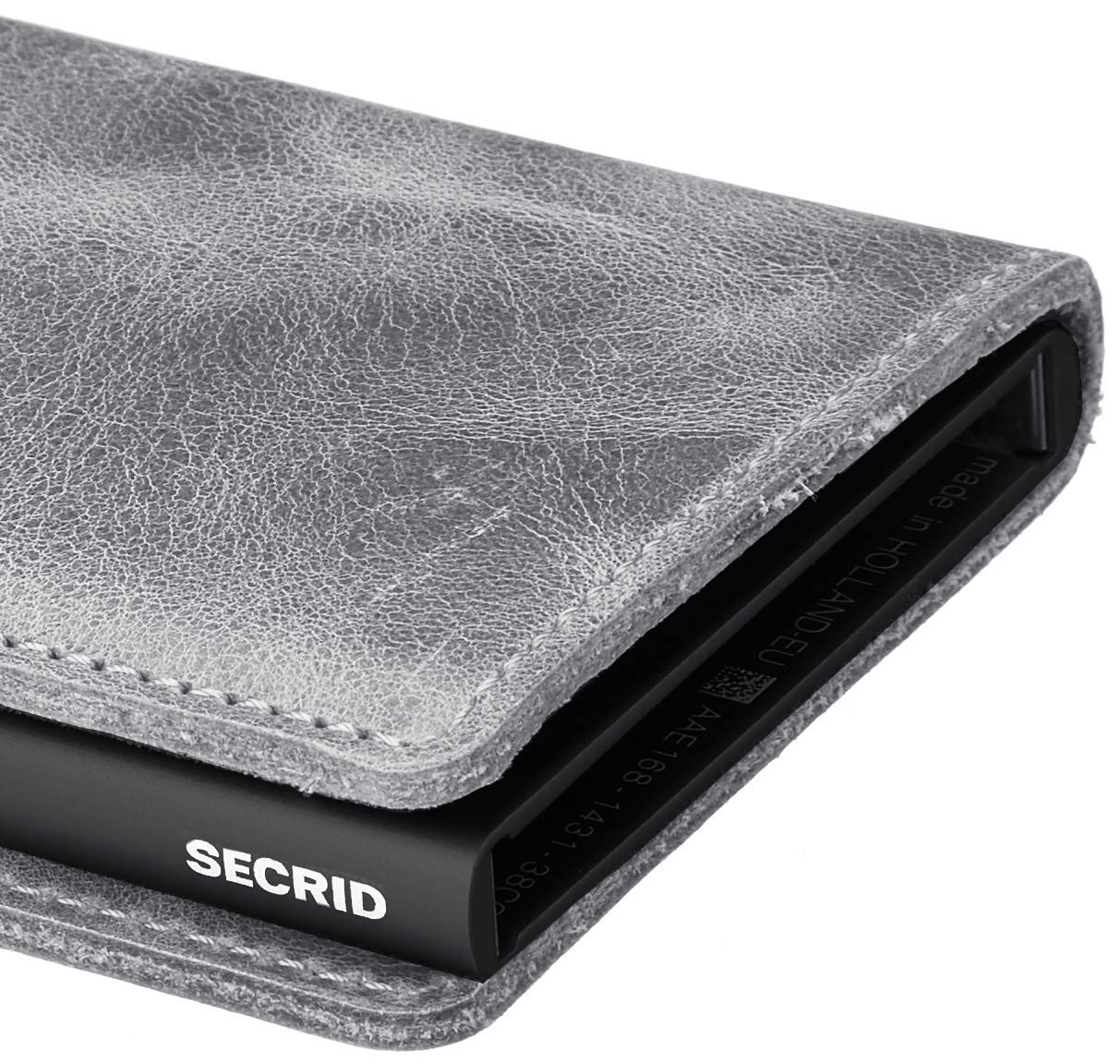 Secrid Lo Slimwallet Vintage in pelle è una versione moderna del classico portafoglio. Con il suo profilo sottile si adatta perfettamente a ogni tasca. Capacità 4 carte in rilevo/6 carte lisce Bancon