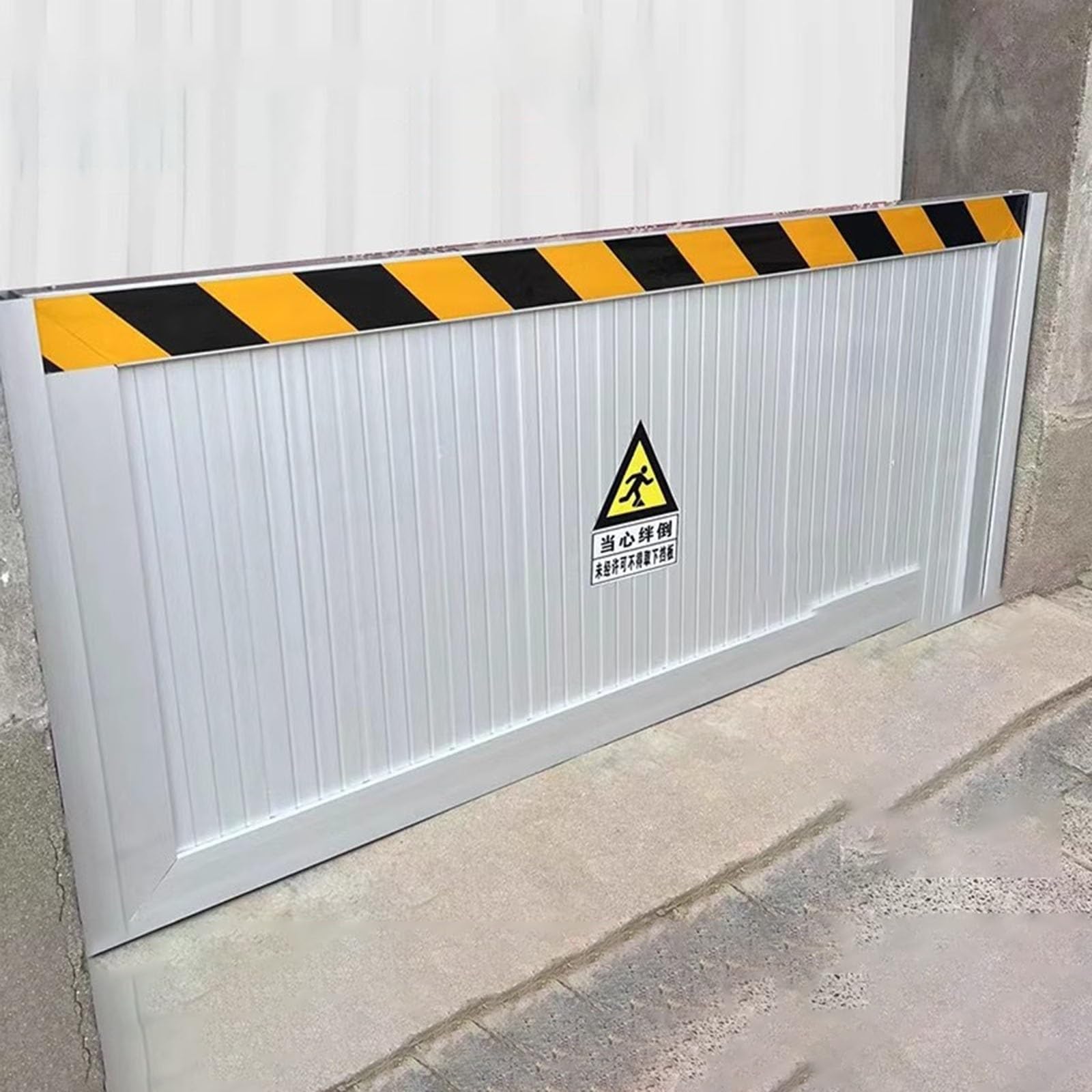 Système de protection contre les inondations d'allée et portes de maison
