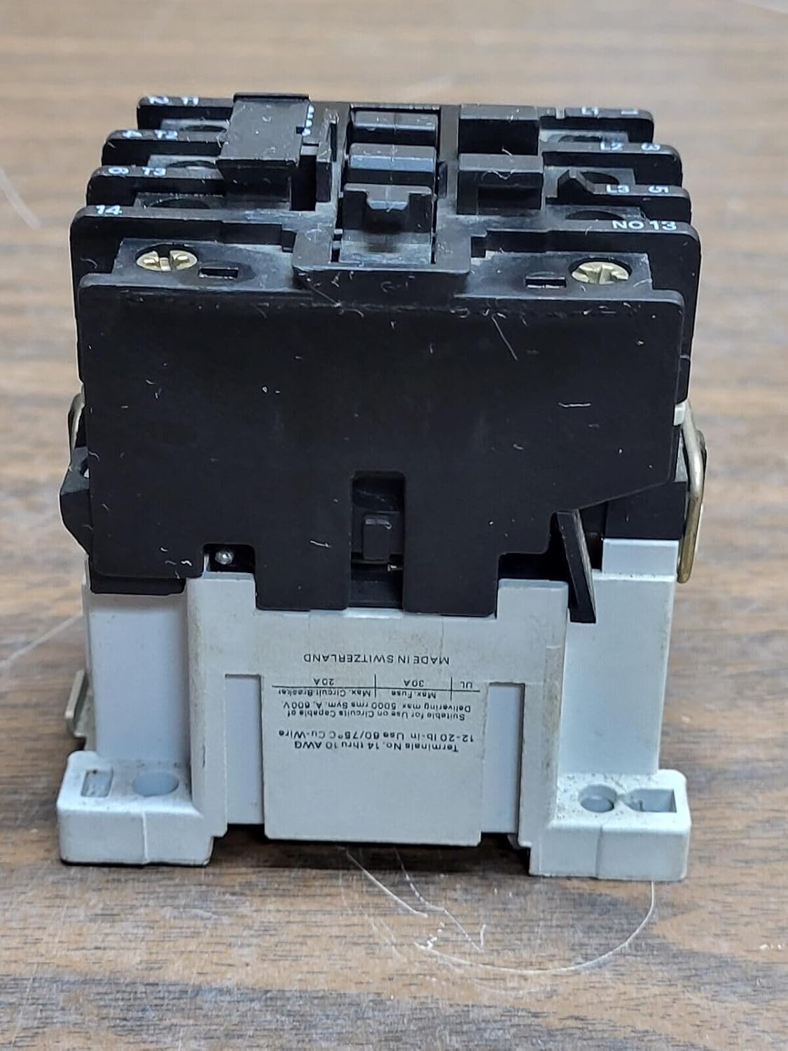 Bottom view of SPRECHER Schuh CA-3-9-10 Contactor