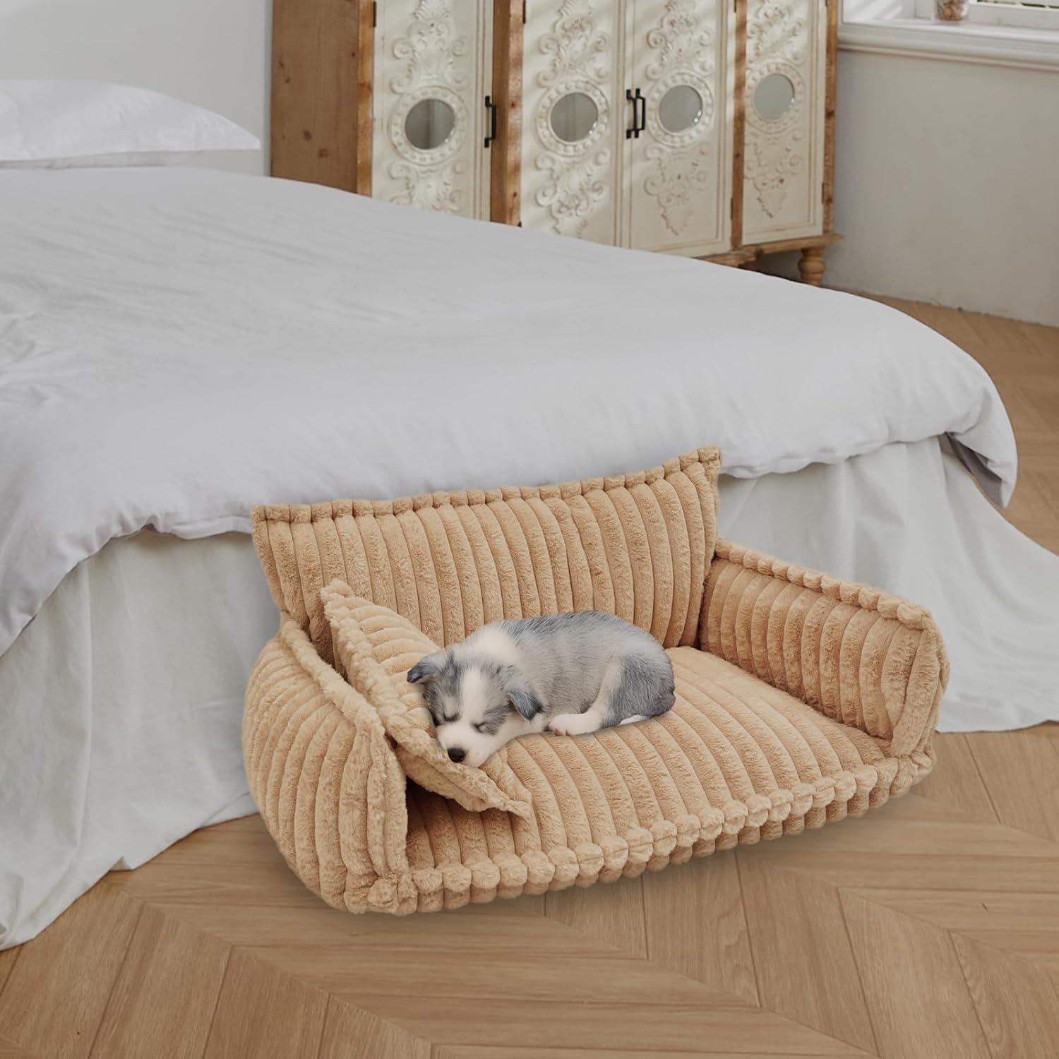 Plush Pet Couch Calming Bed, Fluffy Pet Dog & Cat Bed with Removable, Washable Cover & Pillow, Non-Skid Bottom, Fluffy Corduroy Fleece, Supportive Dog Couch Bed for Medium Large Dogs (Camel Color)