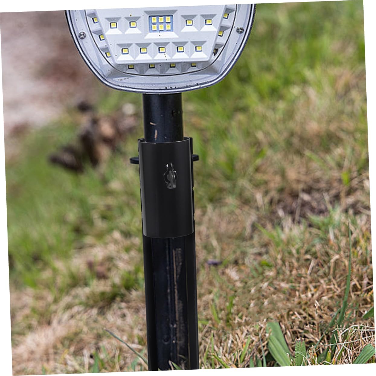 Garneck 4pcs Metal Garden Lamp Stakes Ground Spikes for Solar Lights Easy to Install Landscape Lighting Accessories Sturdy and Weather-Resistant Design for Outdoor Use