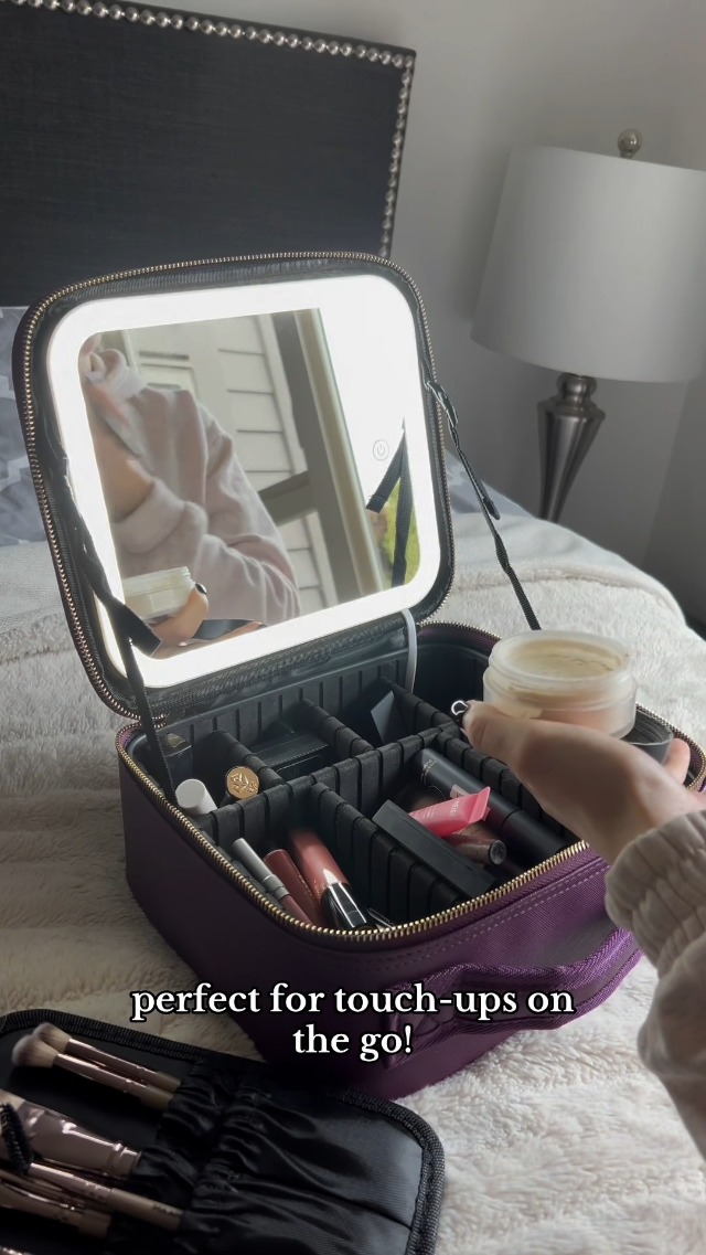 Amazon.com : ZEVGANI Travel Makeup Bag with LED Mirror