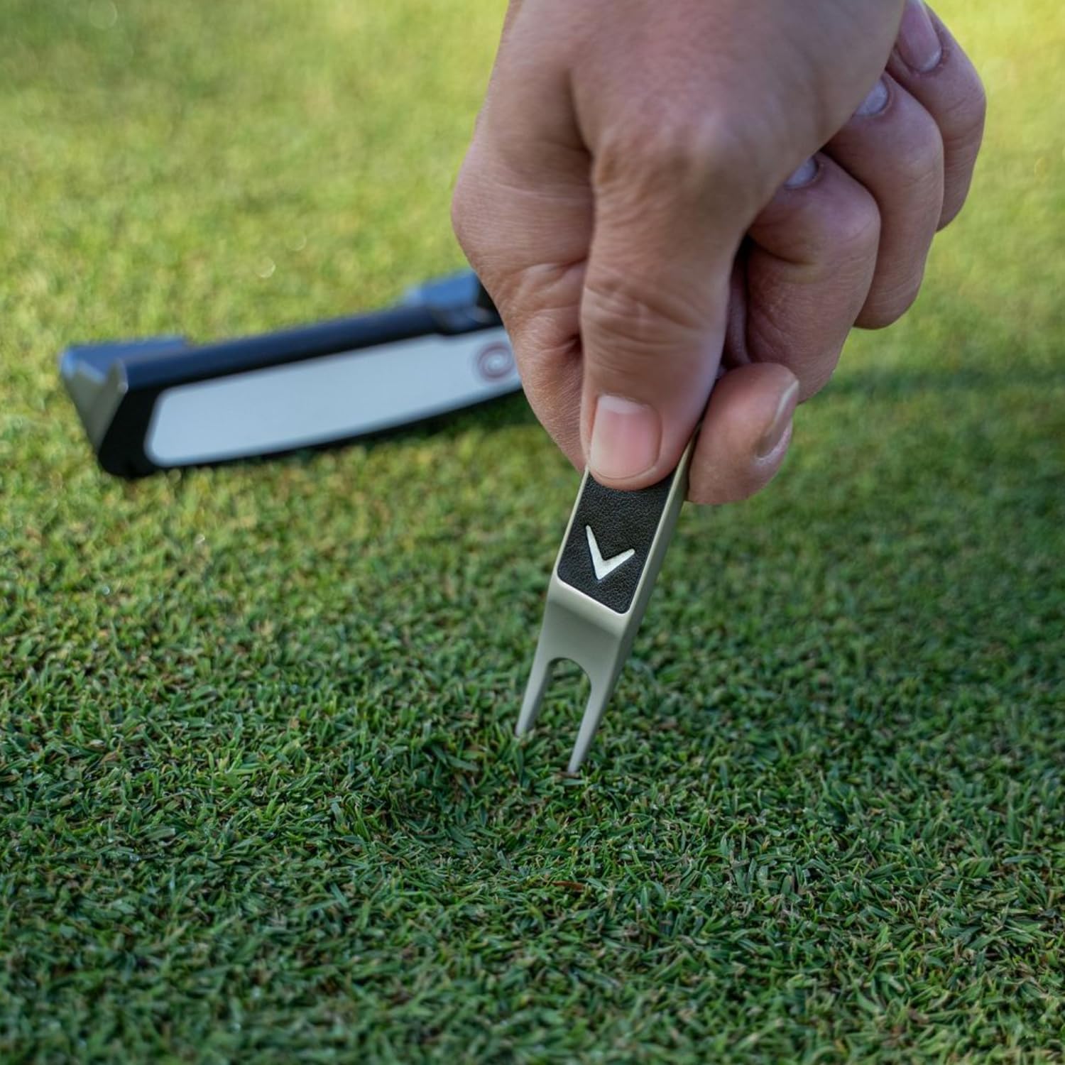 Callaway Golf Accessories Kit - Includes Divot Tool & Two Ball Markers