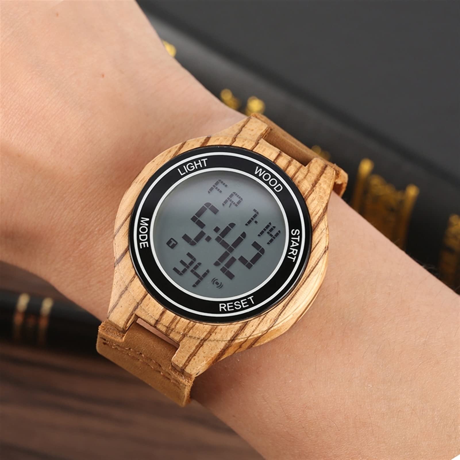 Visione notturna PORTATO Orologi digitali orologio da uomo in legno naturale uomo orologio da polso elettronico in pelle di legno fatti a mano Uomo Orologi da polso
