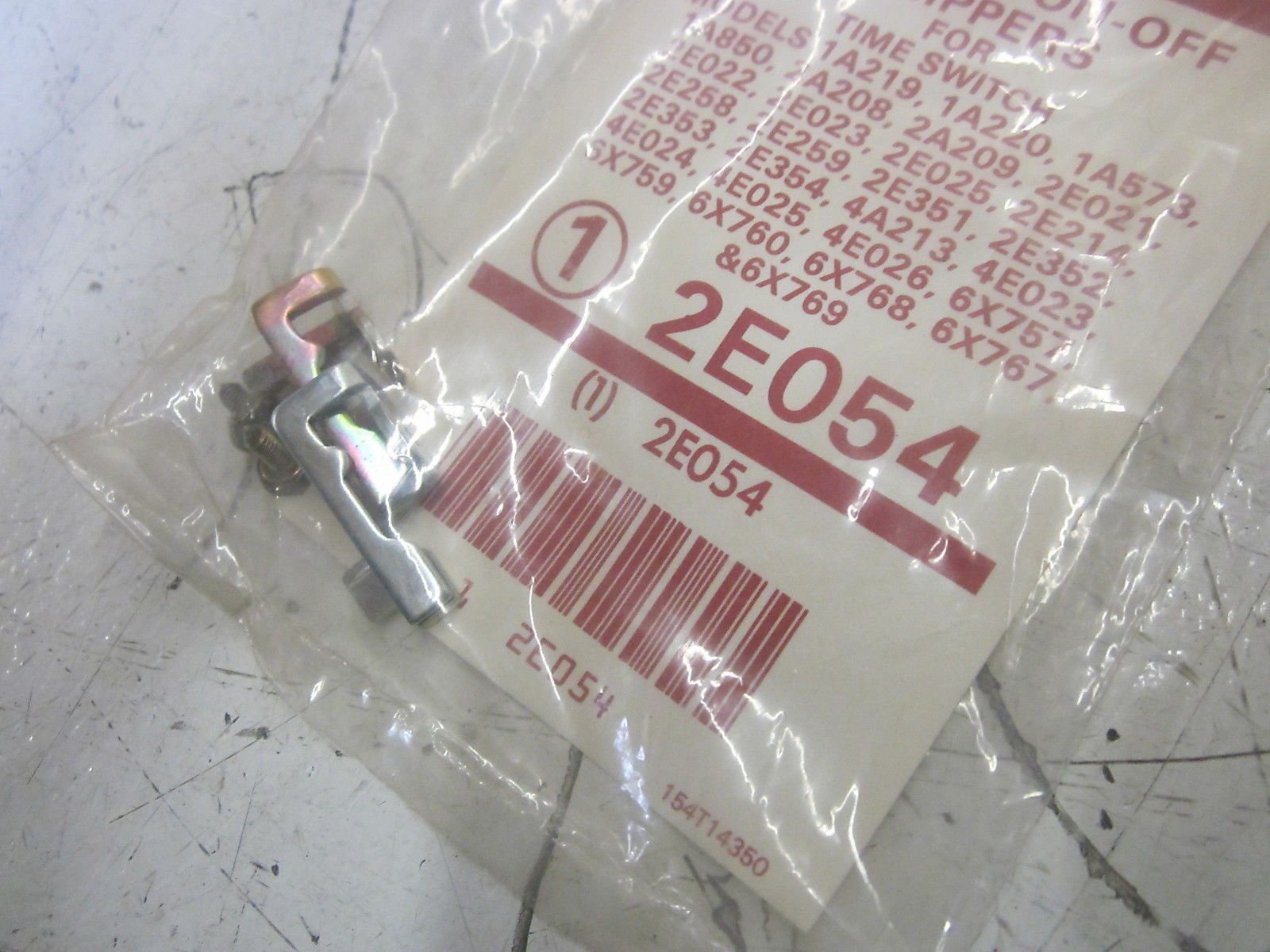 1pcs new connector 2500005-1