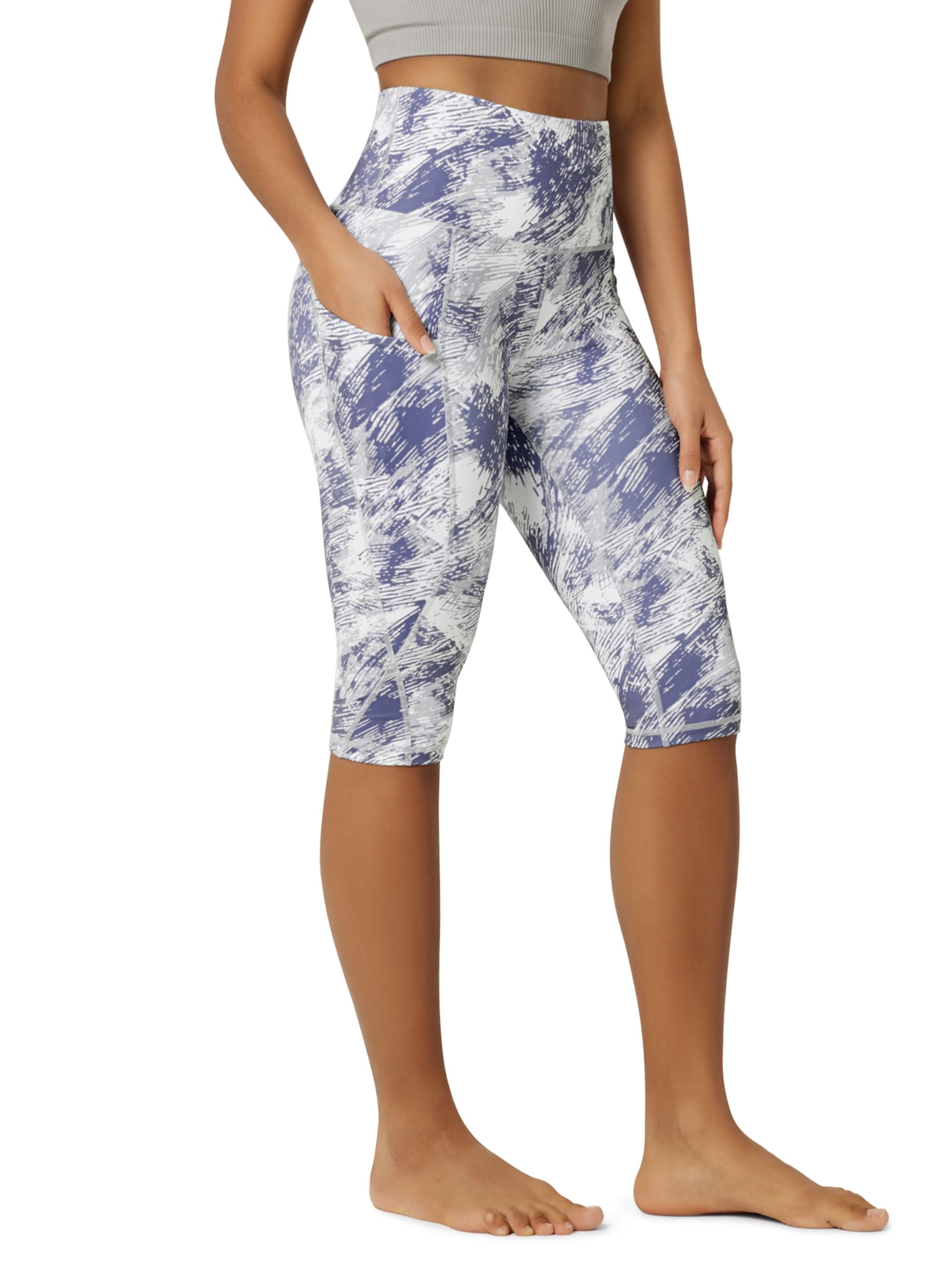 ODODOS Women's High Waisted Yoga Capris with Pockets, Tummy Control Non See Through Workout Athletic Running Capri Leggings