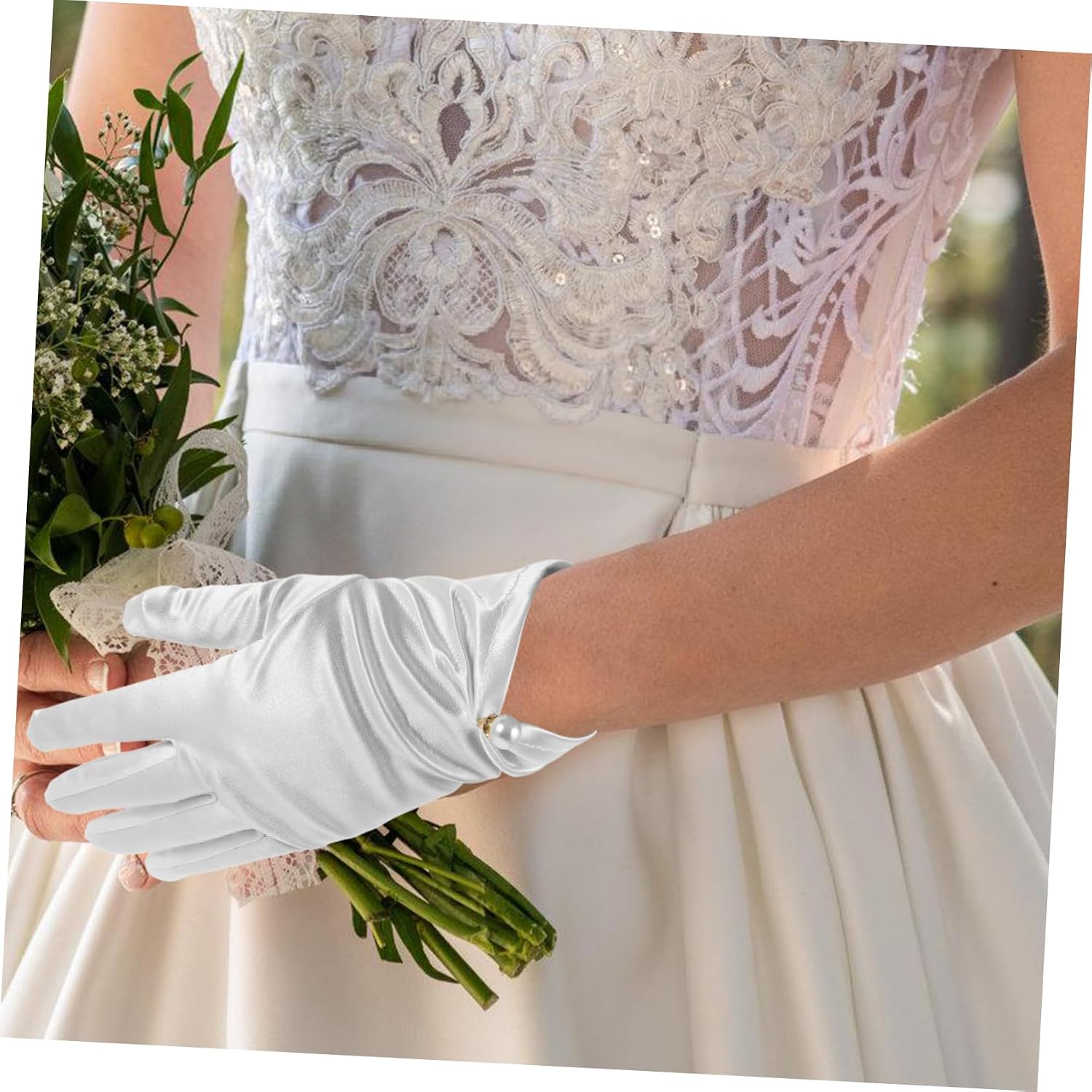 BESPORTBLE 1pair Elegant Lace Gloves with Pendant for Weddings Bridal Events and Evening Parties Wrist Fingerless Design for Women and Girls