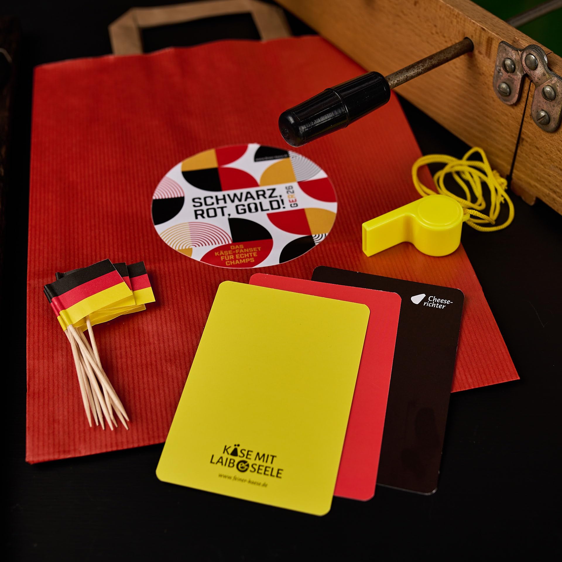 Käse-Snackset | Schwarz Rot Gold zur WM26 | Mit gratis Deutschland Fanset