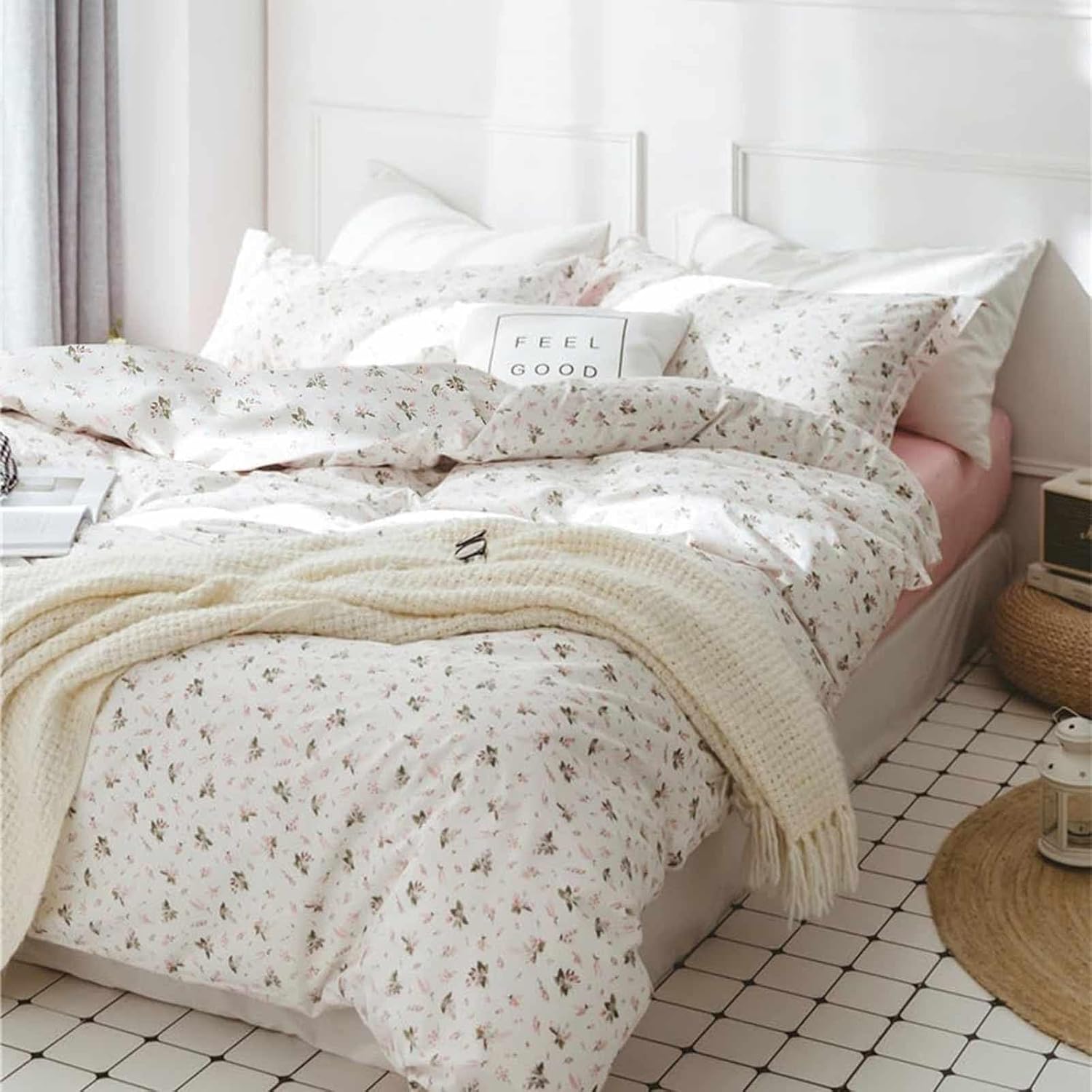 Faincy Floral Queen Size Comforter Set, Pink White Flower Leaf Pattern Printed Preppy Alternative Bedding Sets - 90 x 90 inch 3 PCs Soft Microfiber Duvet Modern Vintage Bed in a Bag for Women Men