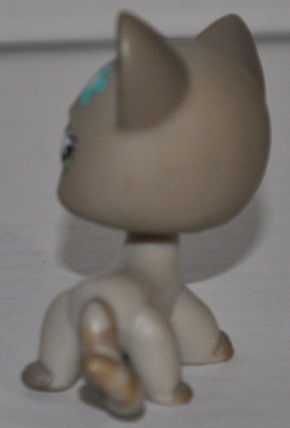 Shorthair #483 (Green Eyes, Brown Paws, Brown Stripes on Tail/head, Blue Flower On Head) Littlest Pet Shop (Retired) Collector Toy - LPS Collectible Replacement Single Figure - Loose (OOP Out of Package & Print)