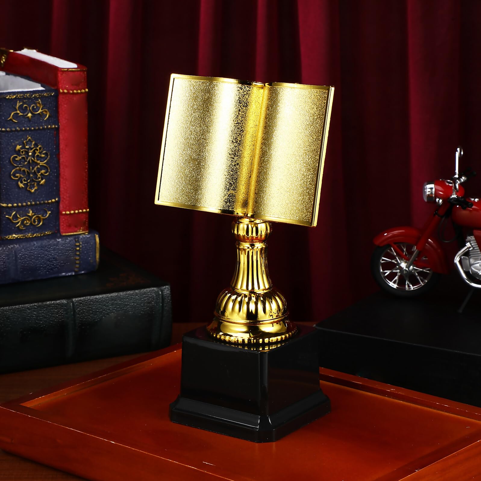 Healvian Auszeichnungstrophäe Lesewettbewerb Kunststoff Pokal mit Goldenem Design als Preis für Gewinner und Erinnerung an Leseveranstaltungen