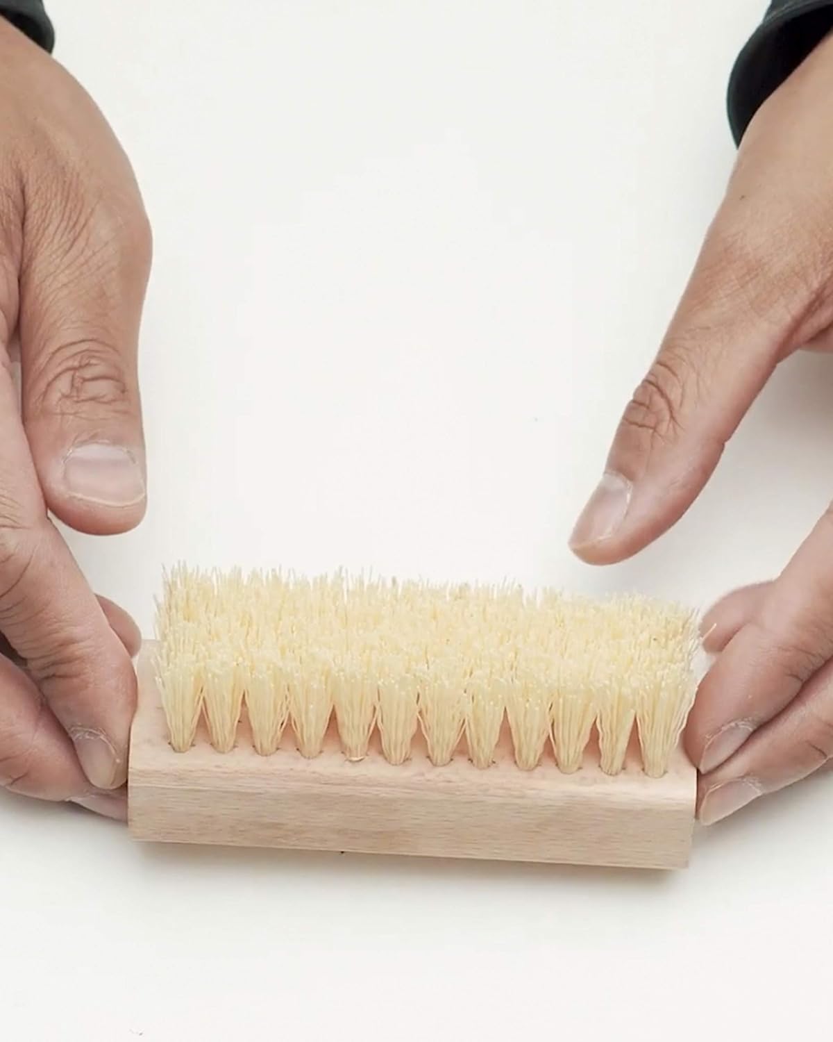 Jason Markk Standard Cleaning Brush - Handcrafted Wood Handle - Synthetic Bristles - Tough on Stubborn Stains & Dirt on Midsoles - Great for All-Around Shoe Cleaning - Works on Most Materials : Clothing, Shoes & Jewelry