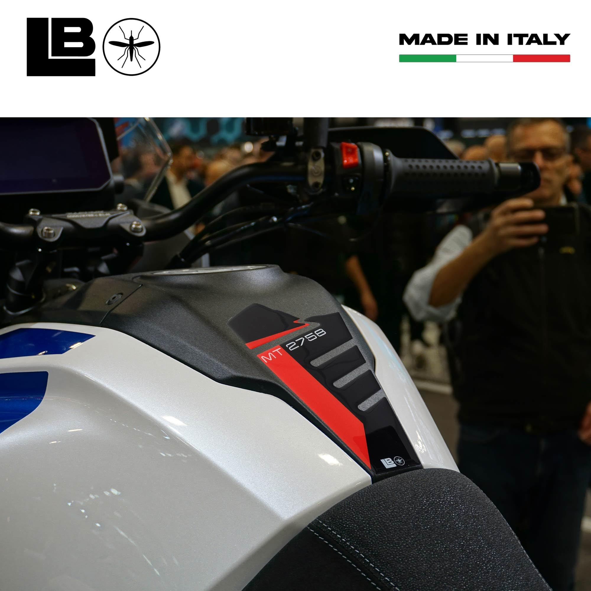 labelbike - 3D Aufkleber Motorrad niedrige Tankpad Schutz und Dekoration aus Harz kompatibel mit Guzzi Stelvio Duecento Tributo - Farbe Schwarz Rot