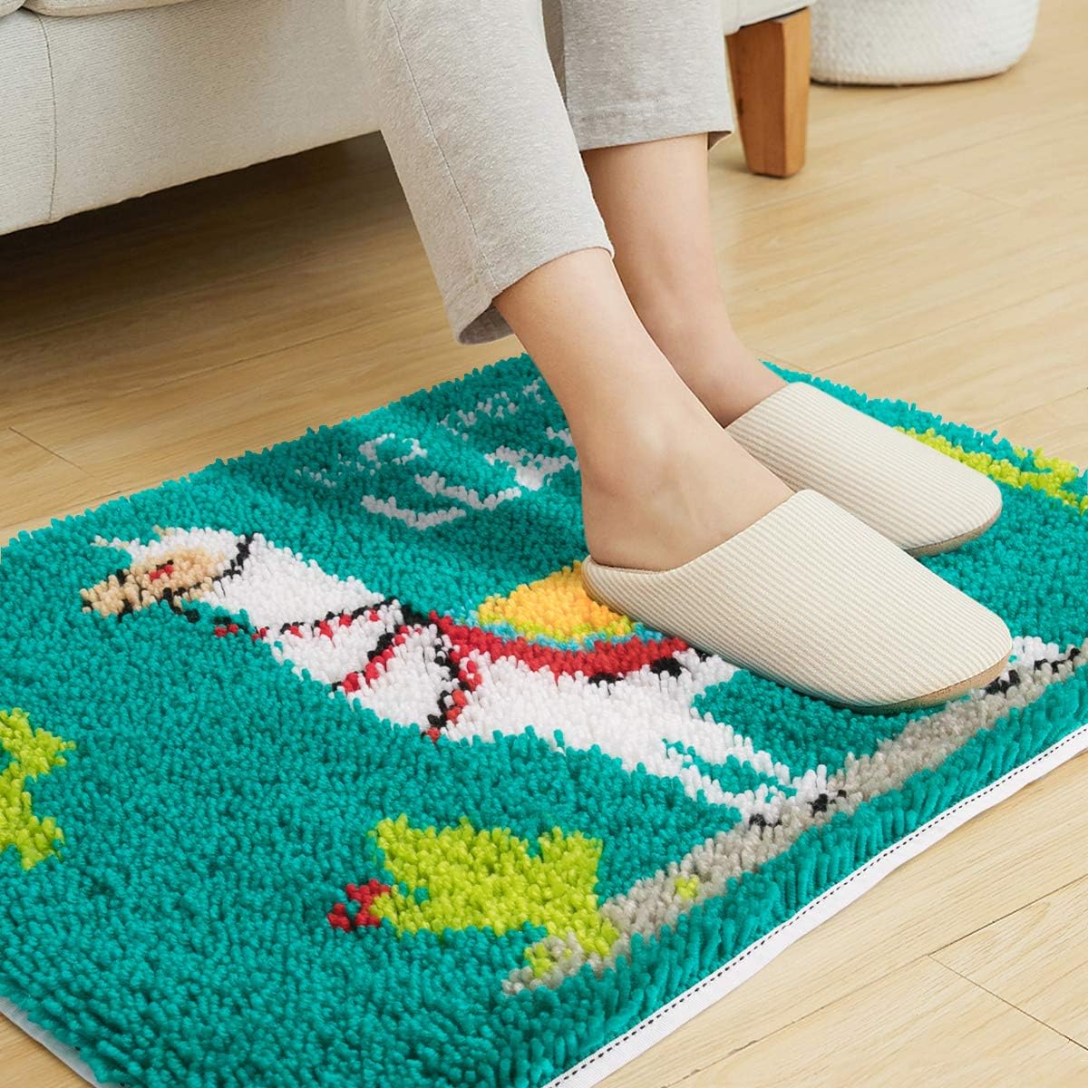 clubevy Latch Hook Rug Kits Embroidery DIY Llama Pattern Crochet Needlework Crafts for Adults and Kids Beginners 16"x24"