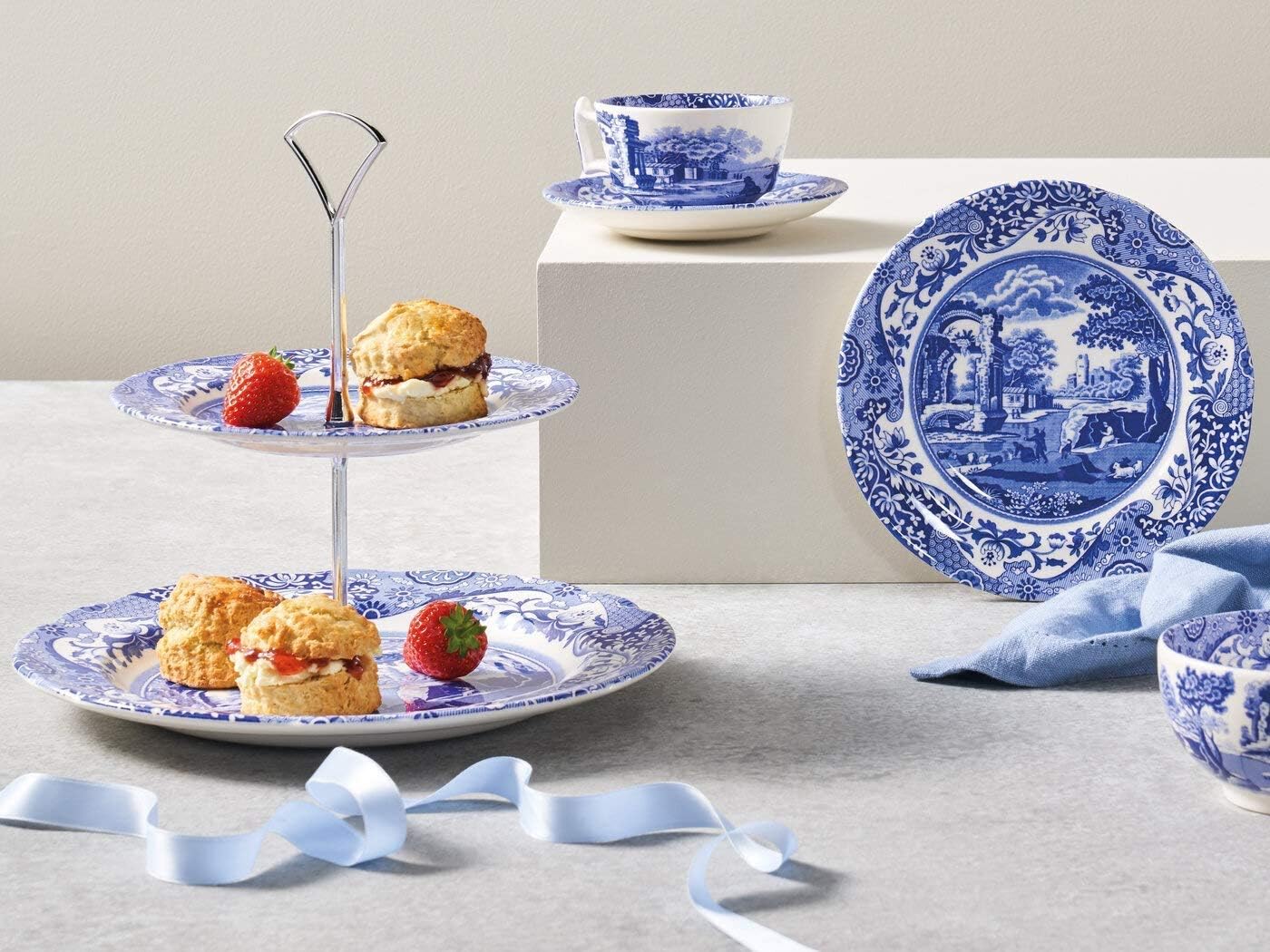  | Spode Blue Italian Dinner Plates - Set of 4 (10.5 inch Dinner Plate): Dinnerware Sets