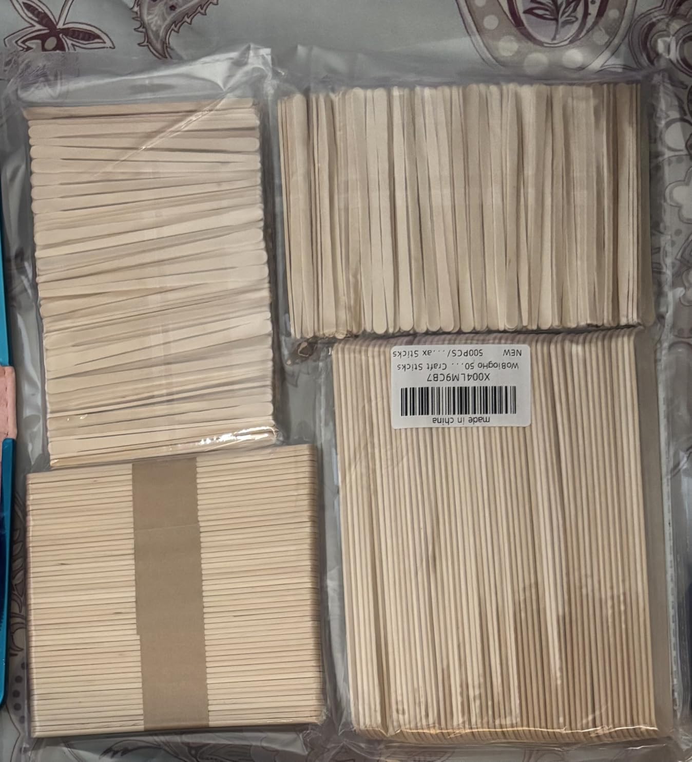 WoBiogHo 500 Pcs 4 Style Waxing Sticks Assorted Wooden Wax Applicator Stick for Body Legs Face Eyebrows and Small Medium Large Sizes Waxing Spatulas Popsicle Stick for Hair Removal Wood Craft Sticks