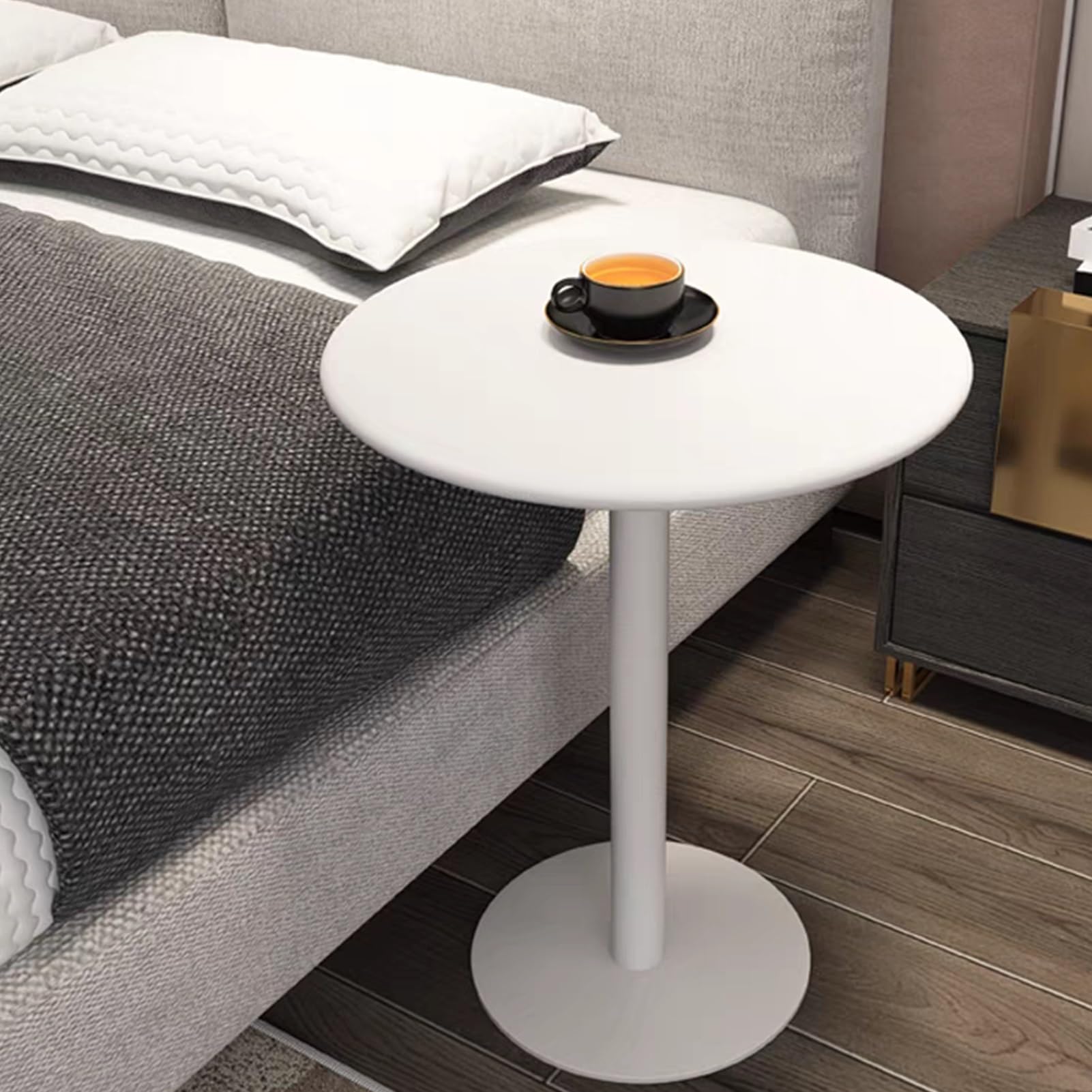 Table de bistrot d'extérieur pour cuisine et petit espace moderne
