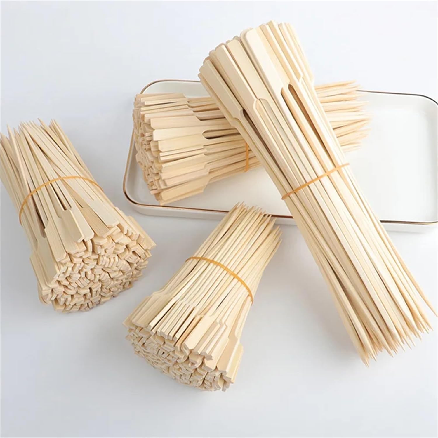 Cocktail Picks 1000Pcs Disposable Bamboo Sticks Barbecue Tools Natural BBQ Bamboo Skewers Camping Party For Kabob Fruit Cocktail Party for Appetizers(9cm)