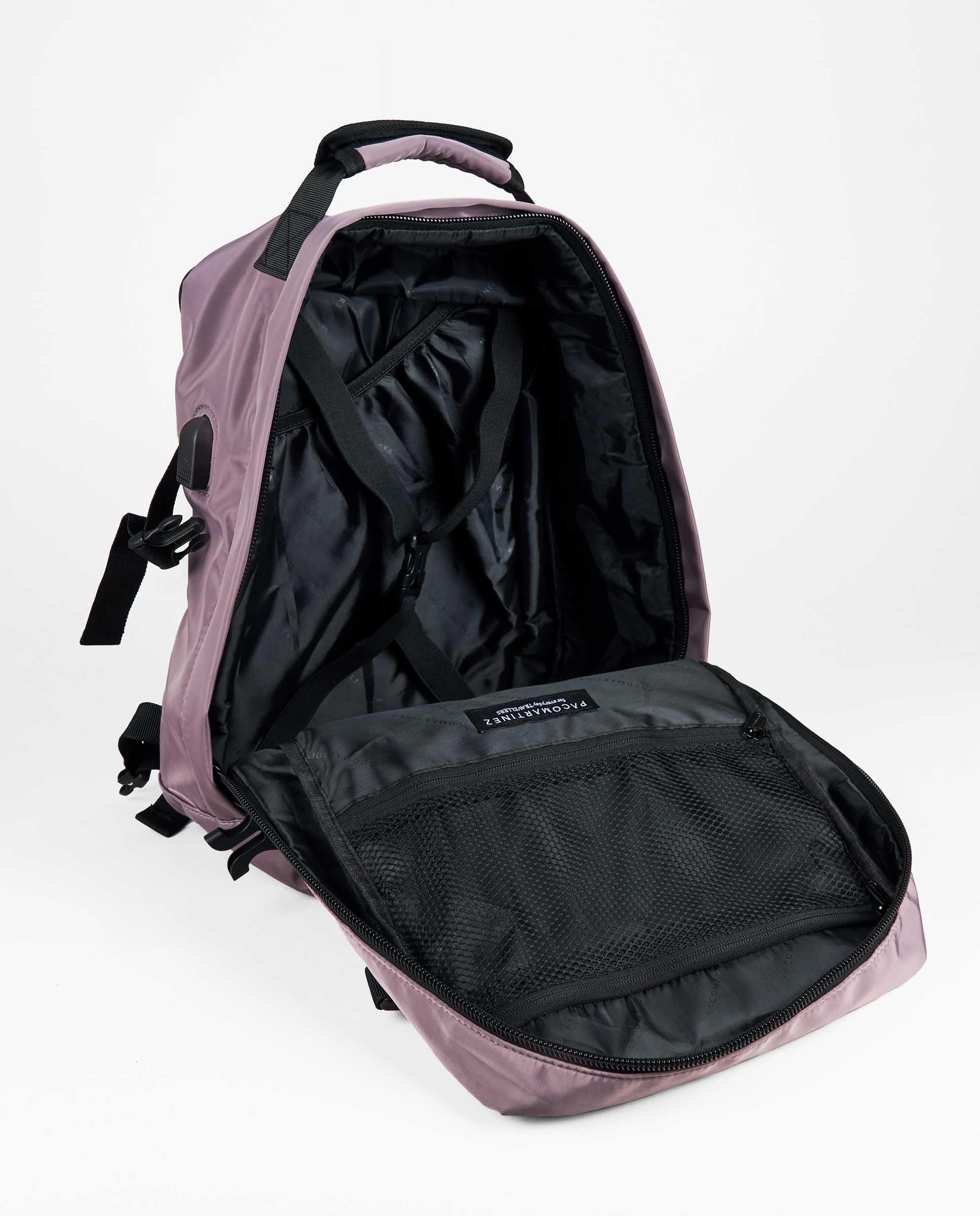 PACO MARTINEZ Mochila de Viaje Expandible, Equipaje de Cabina con 2 Compartimentos Amplios y 1 Bolsillo, Puerto USB, Espalda Acolchada y Transpirable, Nylon Color Lila