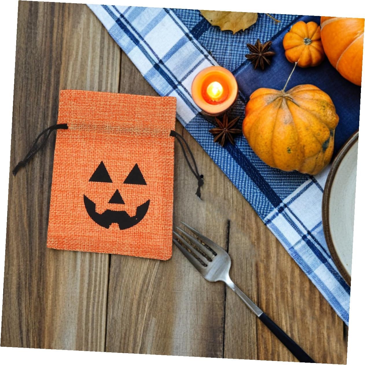PERSELOSO 50pcs Halloween Small Burlap Treat Bags with Drawstring Pumpkin Design Orange Linen Candy Pouches for Party Favors Adults Wrapping Supplies