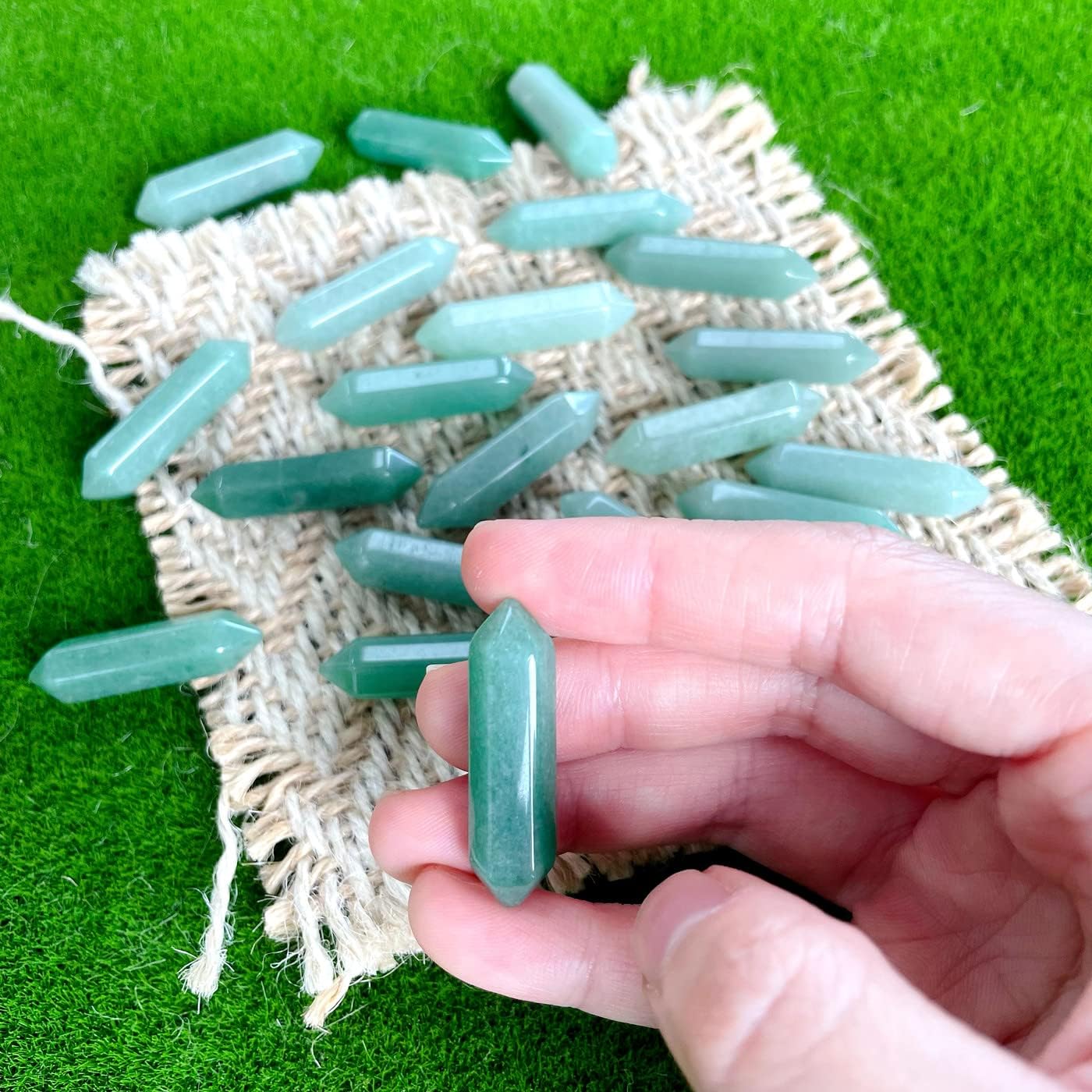 ZHIYUXI Green Aventurine Crystal Healing Crystals Green Aventurine Crystals St Patricks Day Decorations Crystal Green Gift Stones and Crystals Gem Polished Energy Reiki Decor Gifts 10 Pcs - Image 2