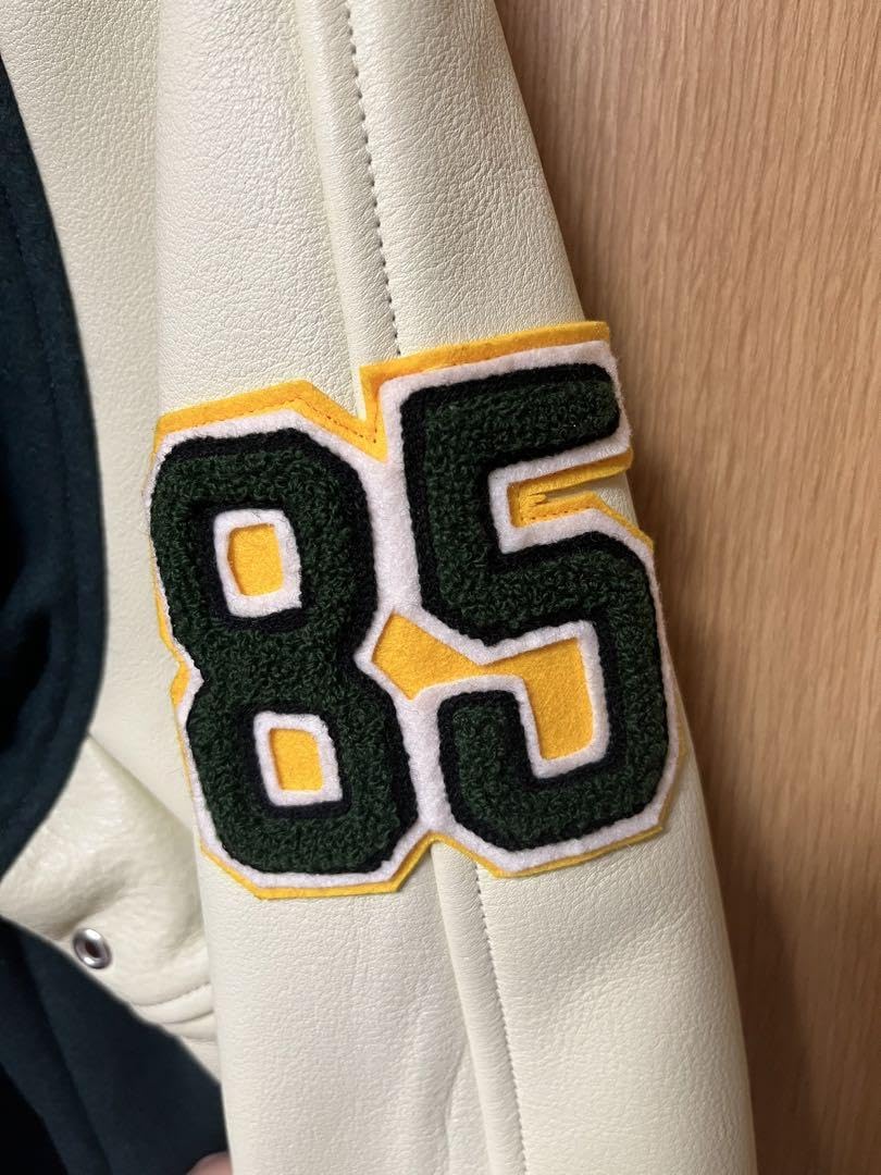 Amazon.co.jp: 希少 ロッキンジェリービーン スタジャン XL : ファッション