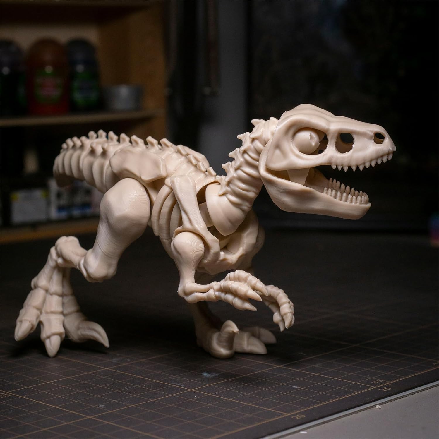 3D Printed Dinosaur, Dinosaur Skeleton toy, 3d Printed Dragon,3D Printed Animal, Fingertip 3d printed toys for Autism Hyperactivity Disorder-Home Office Decor Executive Desk toys (Velociraptor-8.2in)