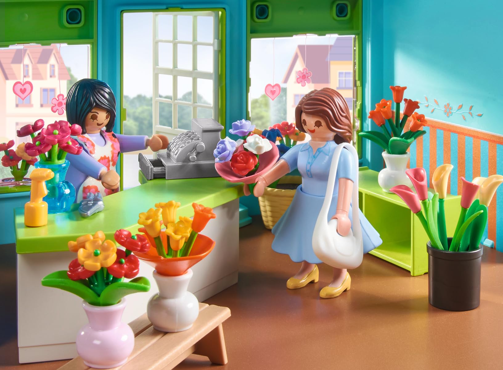 playmobil プレイモービル　71807 フラワーショップ　花屋さん Amazon.com: PLAYMOBIL My Life 71807 Flower Shop Toy for Children