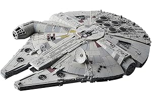 Star Wars 1/144 Millennium Falcon Model Kit