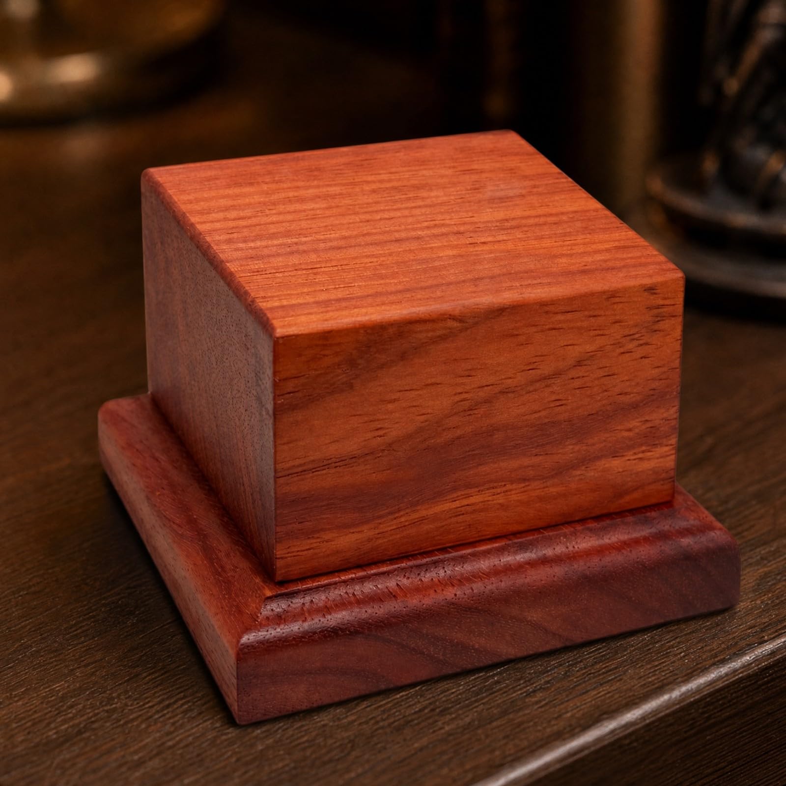 rockible -Präsentationssockel gestuftes quadratisch sockel mit Stufen rotbraun quadratisch sockel für Samml, Regal, Schrank , 10x10cm