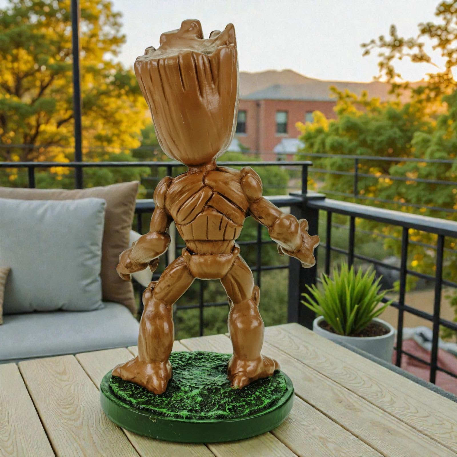 Groot Gartenfigur 20 cm - detailreiche Dekofigur aus Polyresin bunt wetterfeste Fantasy Figur für Garten, Balkon & Wohnzimmer - Sammler & Geschenkidee