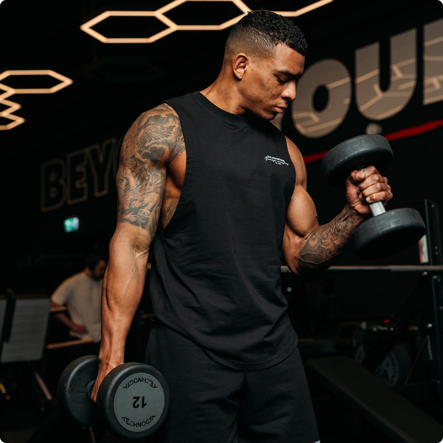 XXL Nutrition - Perfect Whey Protein - Eiweiss Pulver, Beste Qualität 100% reines Konzentrat, Mit EAA & BCAA - 78,5% Proteingehalt - 750 Gramm - Schokolade - Haselnuss