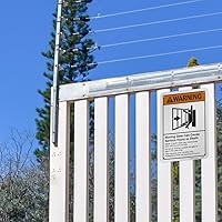 Vista 3 de SmartSign "Warning - Moving Gate Can Cause Injury Or Death" Sign 7" x 10" Aluminum