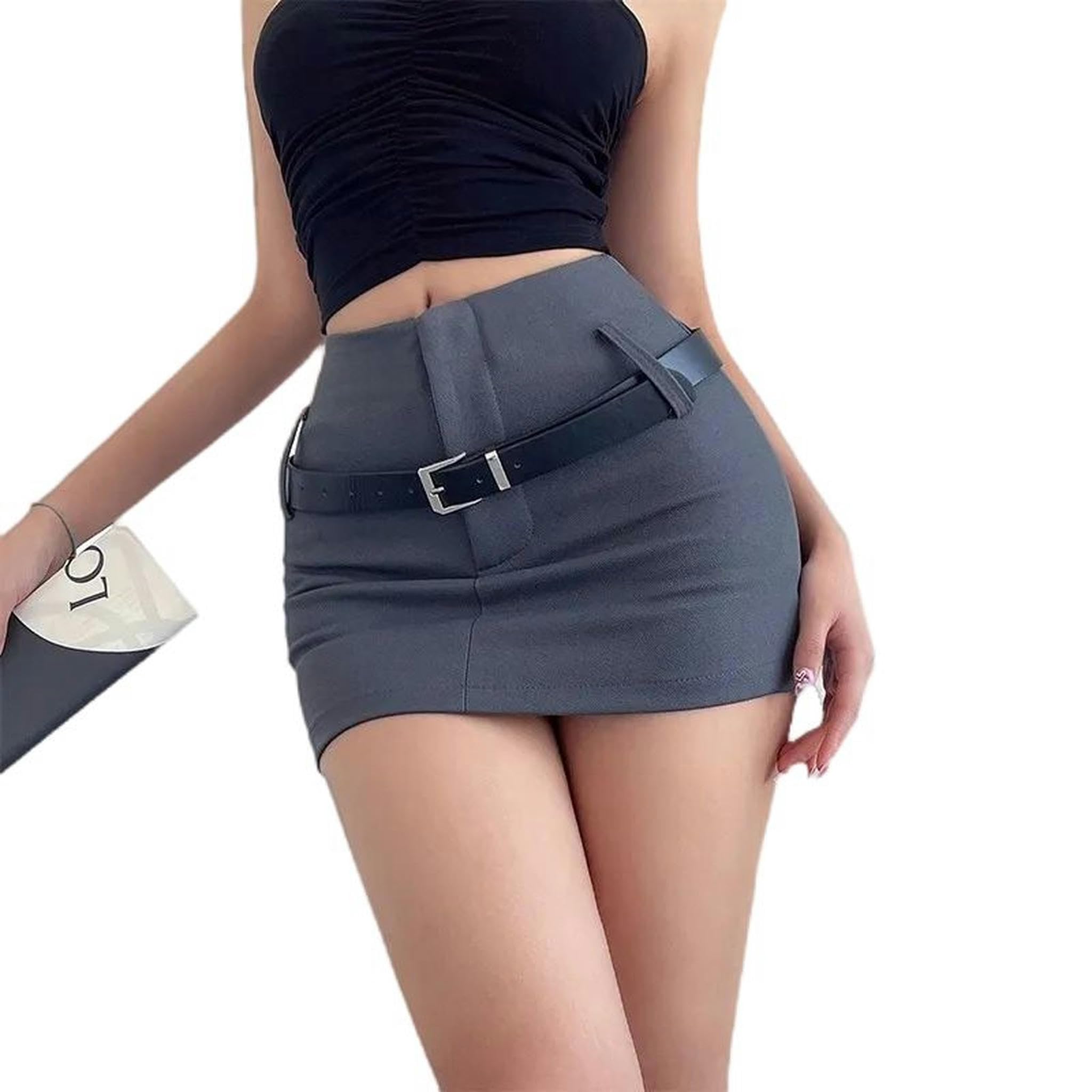 Jupe short tout-match grise pour éviter les reflets et rester chic