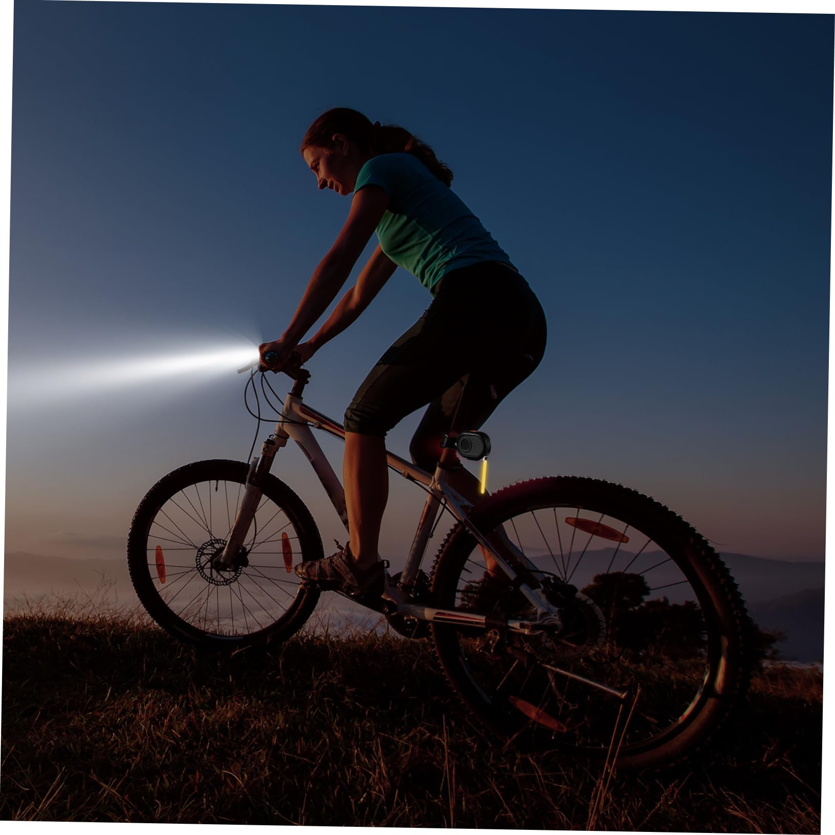 Abaodam Bike Tail Light High-Brightness Led Rechargeable 3 Modes Easy Operation Night Riding Safe