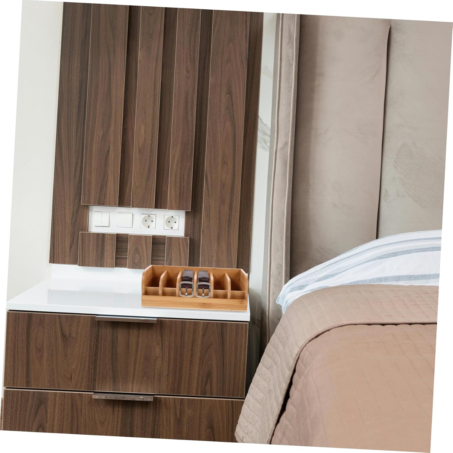 OUNONA Belt Display Case Compartments Space-saving Organizer for Belts for Shops and Home Use and Displays Buckles Neatly