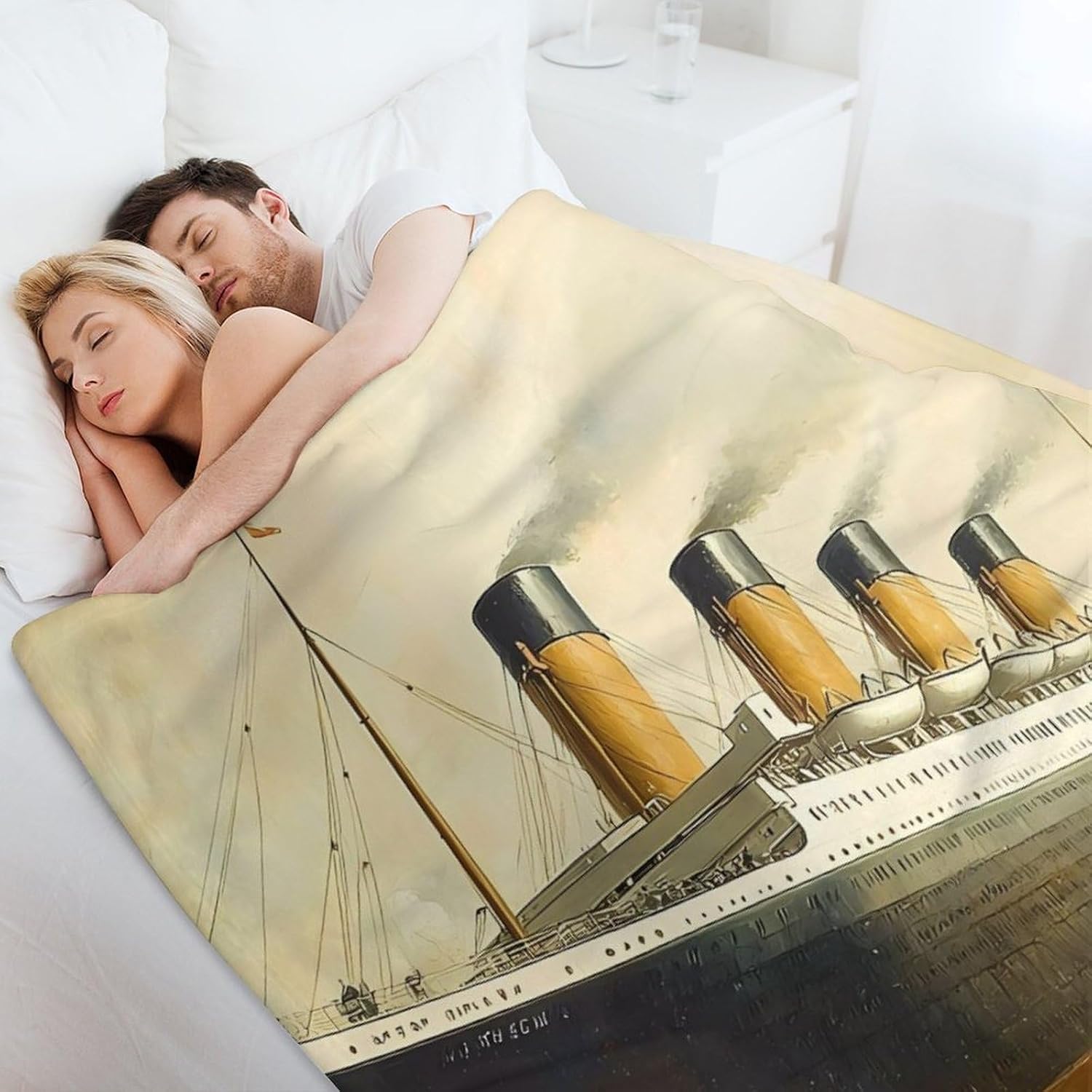 Vintage Titanic Ship Ocean Boat Throw Blanket for Couch Super Soft Blankets for Women Men Lightweight Plush Blanket