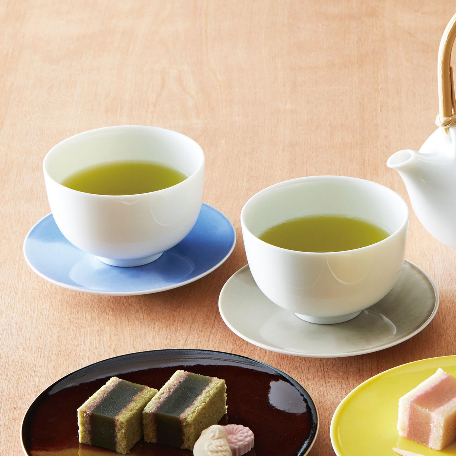 Miyama 07-084-101 Miyama Tea Cup, Sencha Bowl, Approx. 3.4 fl oz (100 ml), Microwave, Dishwasher Safe, White Porcelain, Made in Japan