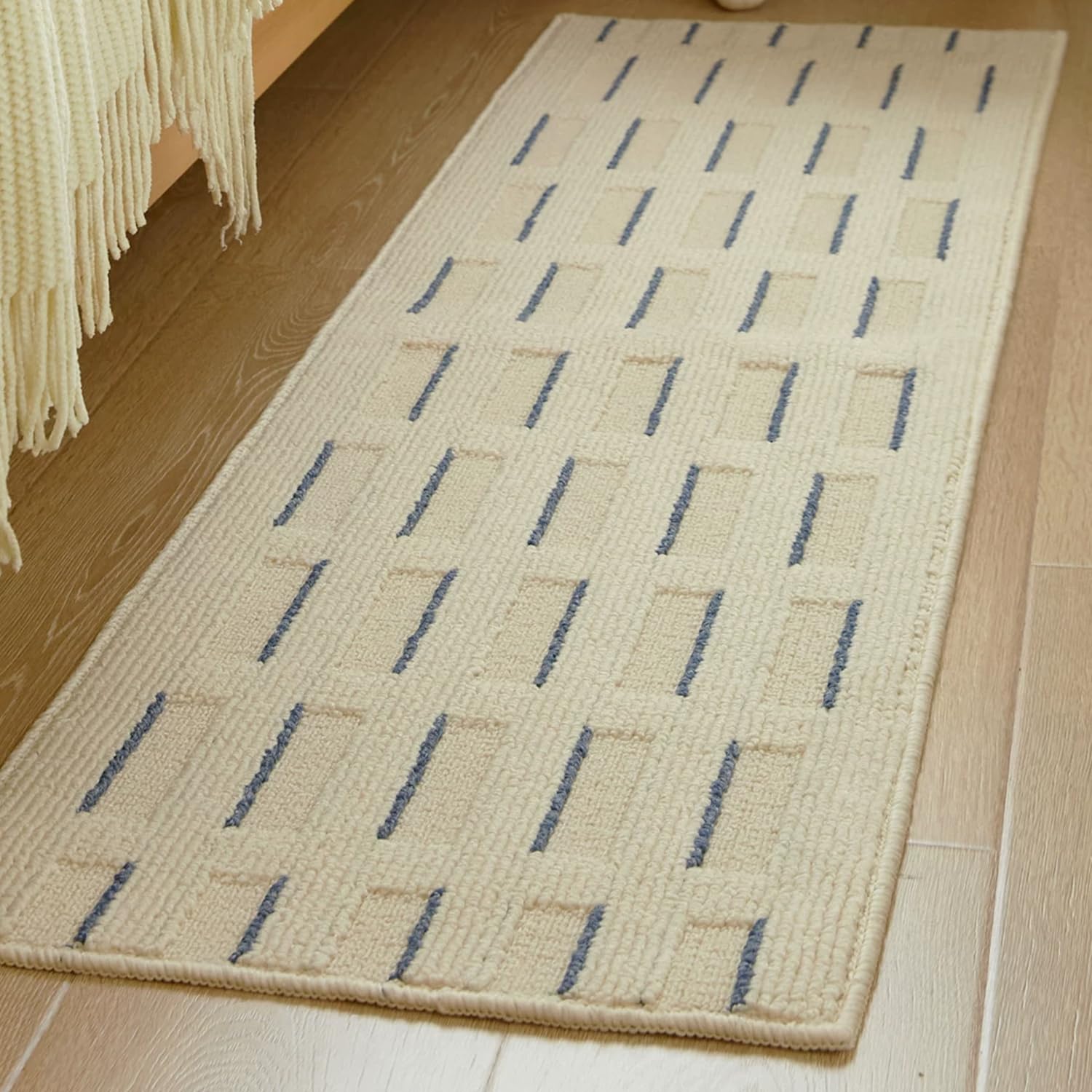 Tapis de chevet élégant beige neutre de haute qualité pour chambre