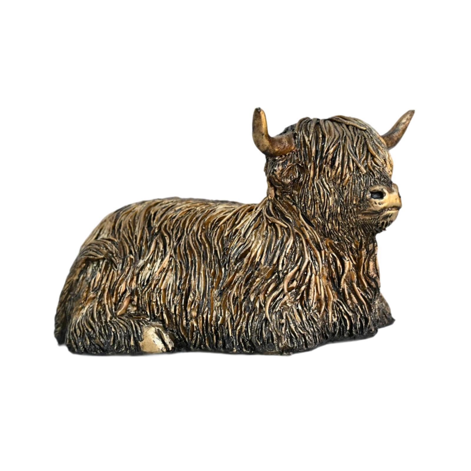 PIXZCSA Decorative Tabletop Bos Mutus Figurine for Creative Homemade Gift Retro Style Resin Statue Tabletop Sculpture Etc. Cafe, Sitting, 14x8x10cm