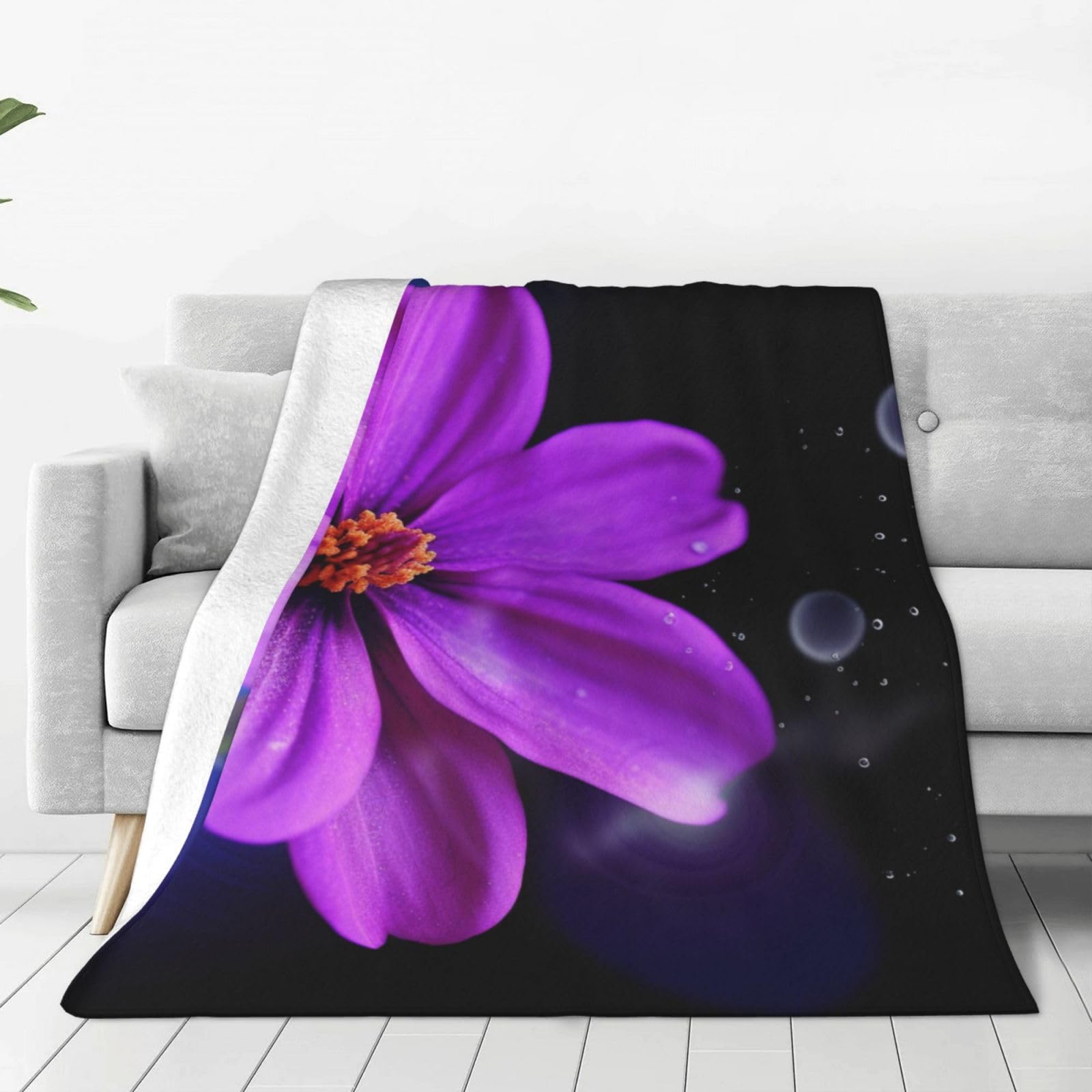 Couverture micro polaire violette contre le froid nocturne plaid léger lit
