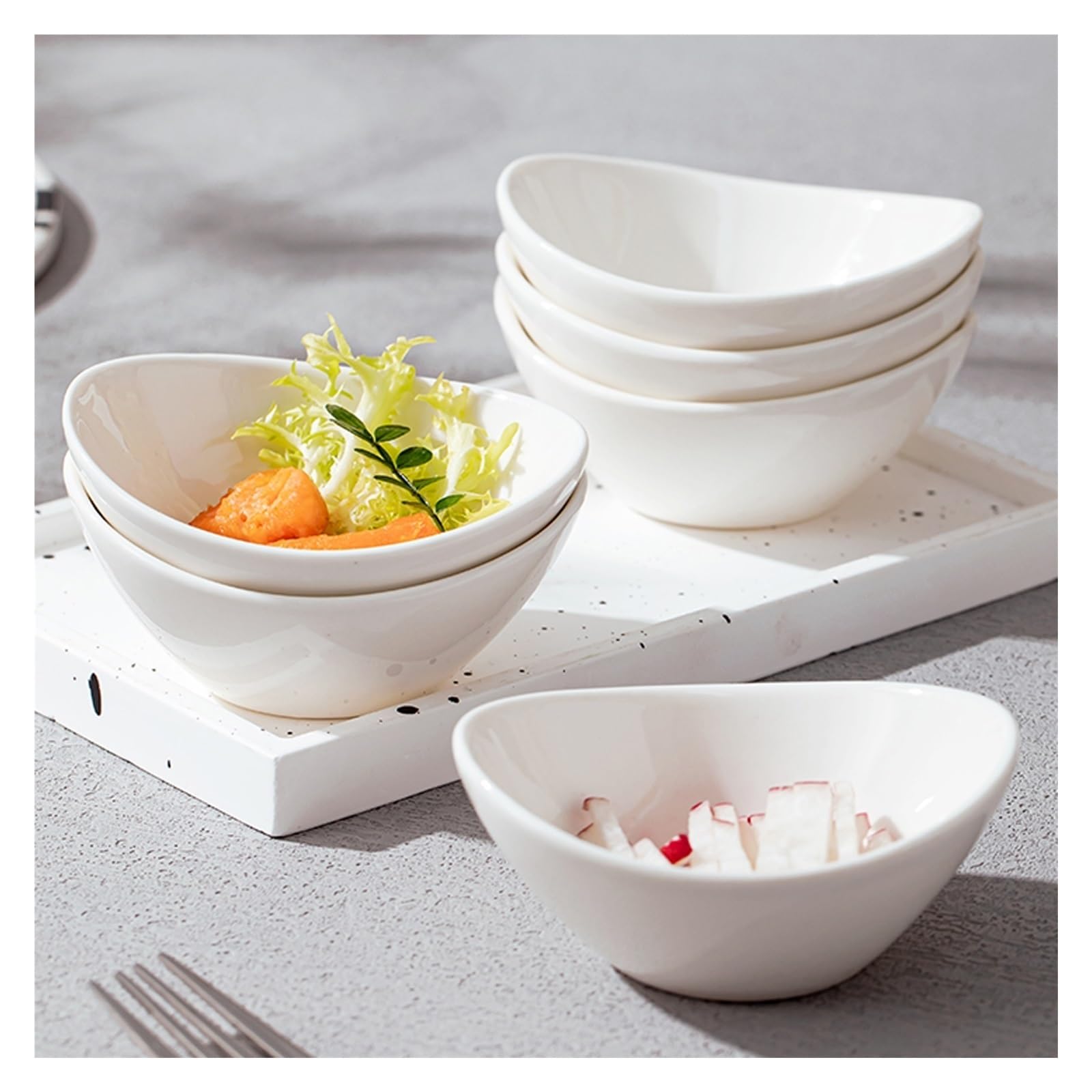 Le ciotole for salsa in ceramica sono adatte for preparare salse e servire snack, dessert, noci, ecc