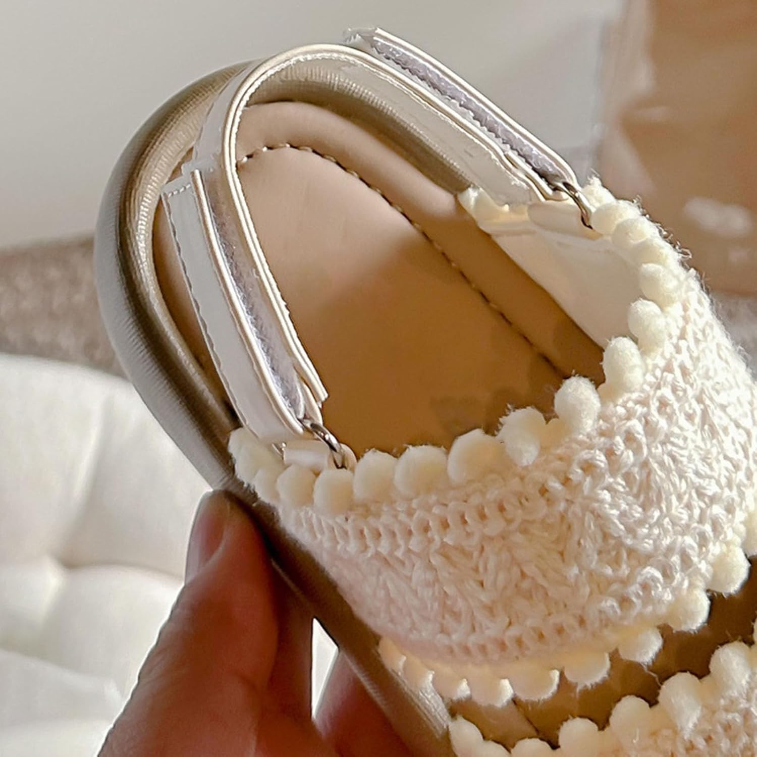 Girls Knit Strap Shoes Kids Open Toe Wide Sandals Adjustable Strap Flat Soft Shoes Summer Dress Casual Sandals Cute Wedding Flower Girl Slippers Non Slip Beach Slippers (Beige, 10-10.5 Years)