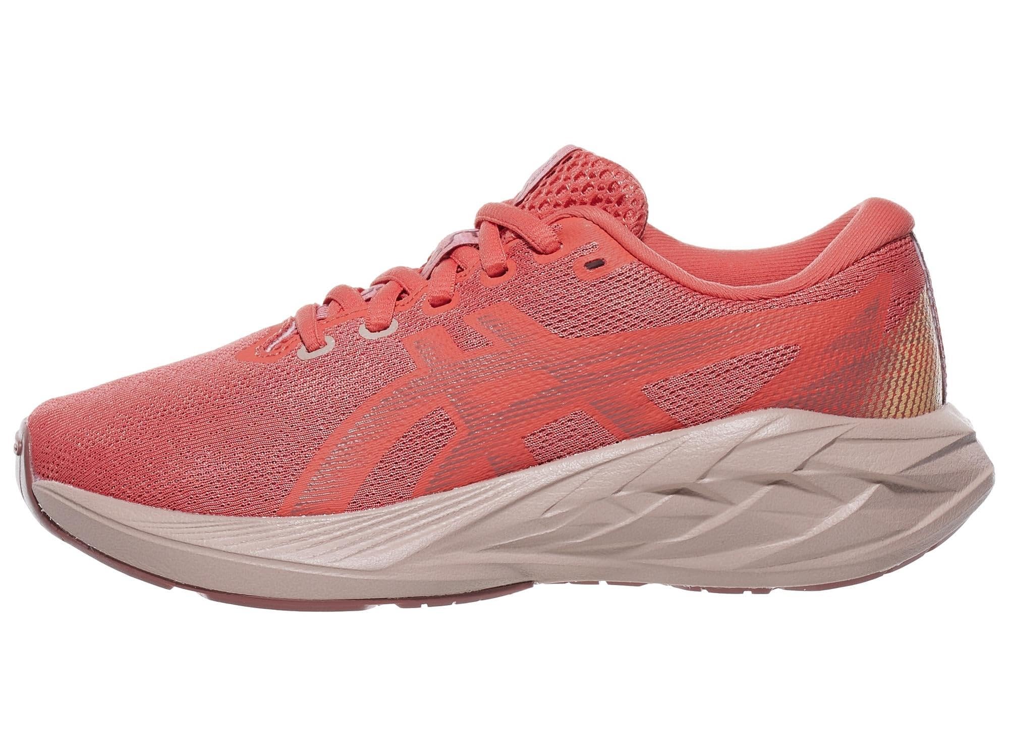 Kid's NOVABLAST 5 Grade School Running Shoes