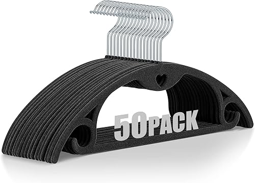 IEOKE Perchas de terciopelo, paquete de 50 perchas ultradelgadas que ahorran espacio, con gancho giratorio de 360 grados y resistente, perchas