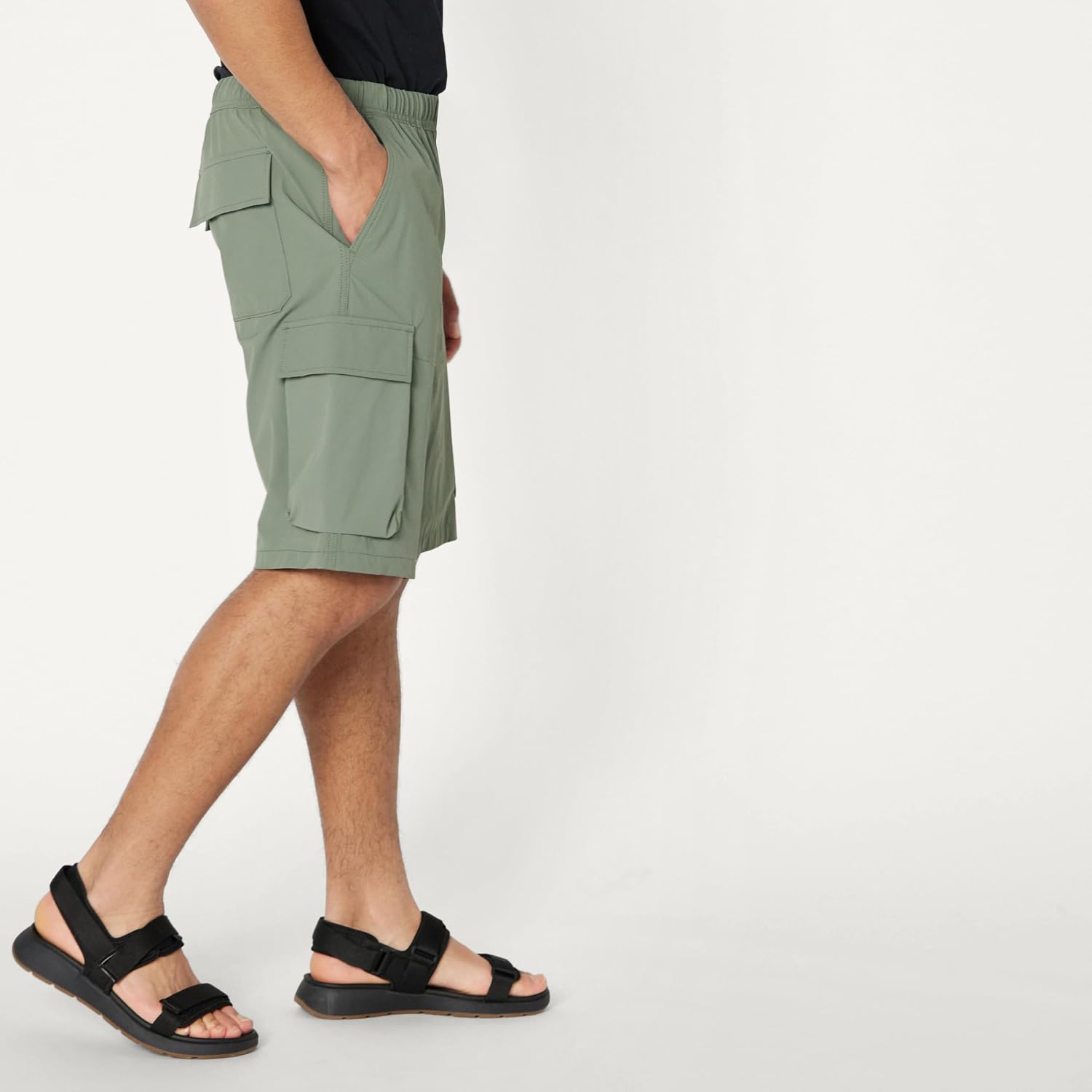 Amazon Essentials Men's Loose-Fit 11" Long Cargo Shorts