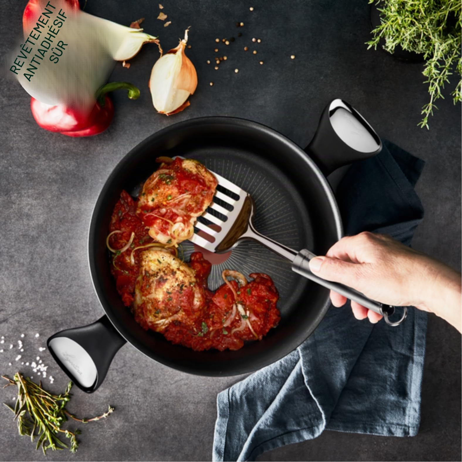 Lagostina Intensive Pro Poêle anti-adhésive 32 cm, revêtement titane anti-rayures, cuisson rapide et uniforme, technologie thermo-Signal, adaptée à toutes les sources de chaleur, y compris induction
