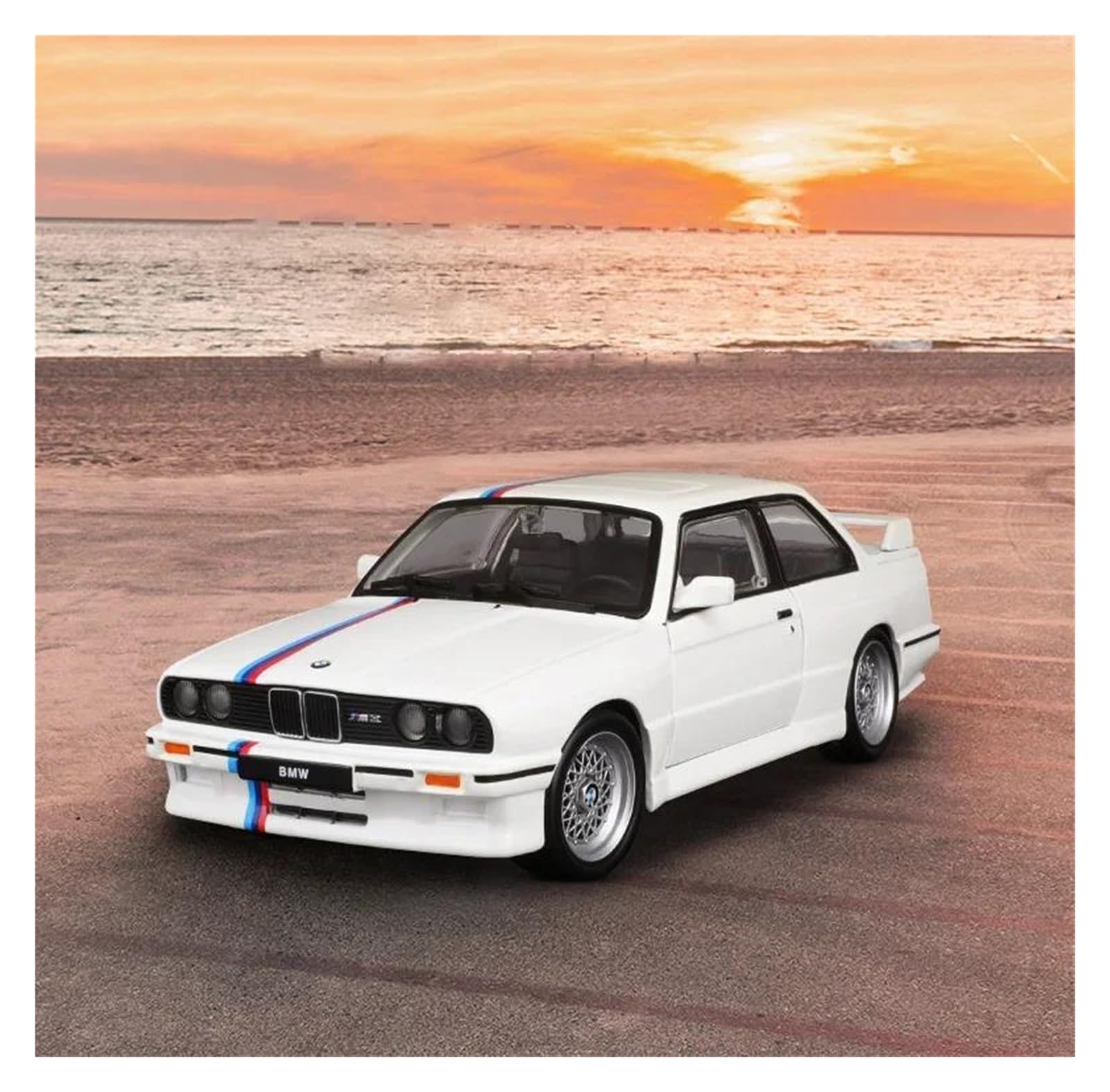 Metallo Scala Replica 1 24 Per Bmw 1988 M3(E30) Modello Diecast Auto Edizione Classica Sportiva Lega Veicolo Giocattoli Collezione(White)