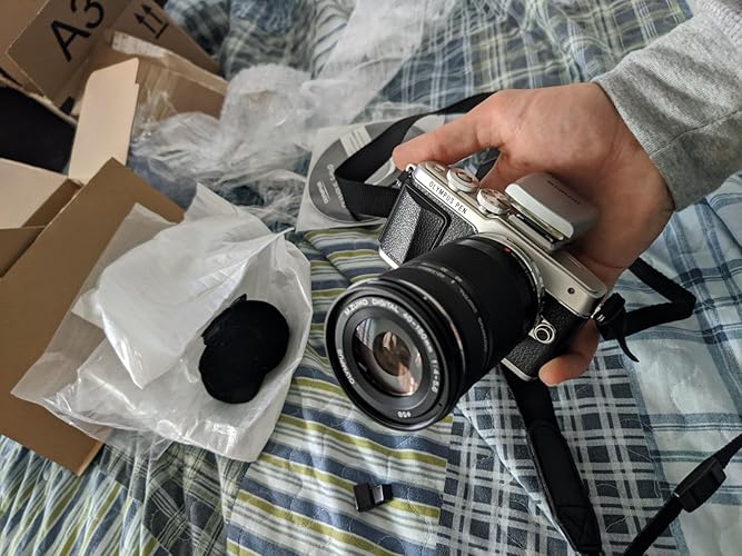 Amazon | OLYMPUS ミラーレス一眼 PEN E-PL7 EZダブルズームキット