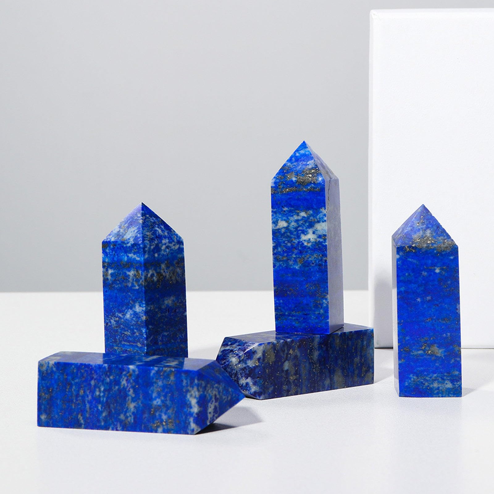 Lot de 3 Baguettes en Cristal de Guérison | Baguettes de Tétraèdre Lapis Lazuli de 2,36 à 2,75 Pouces | Tour de Cristal à Point Unique Reiki Chakra à 4 Facettes | Énergie Gemstone Décoration